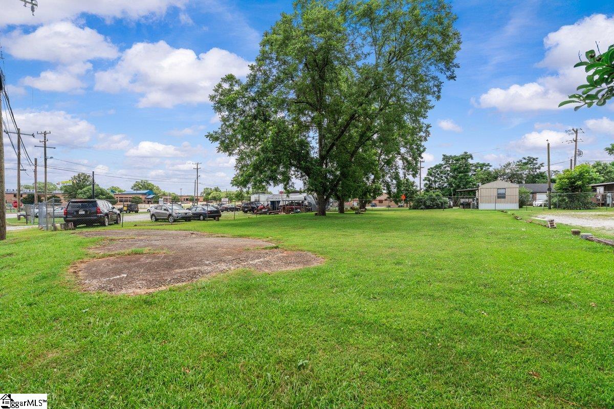 111 Bainbridge Drive Greenville, SC 29611