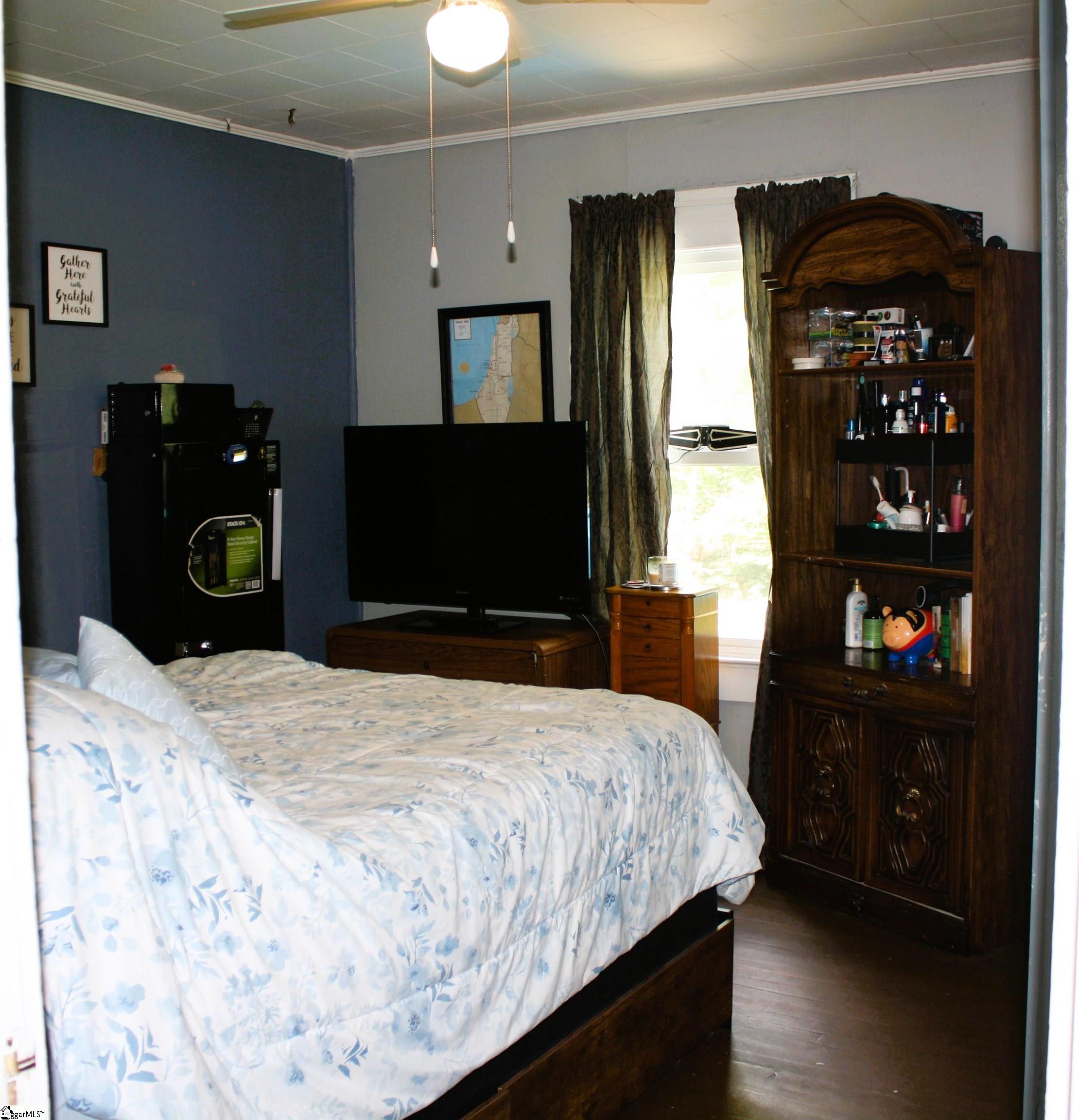 206 Clemson Street Laurens, SC 29360