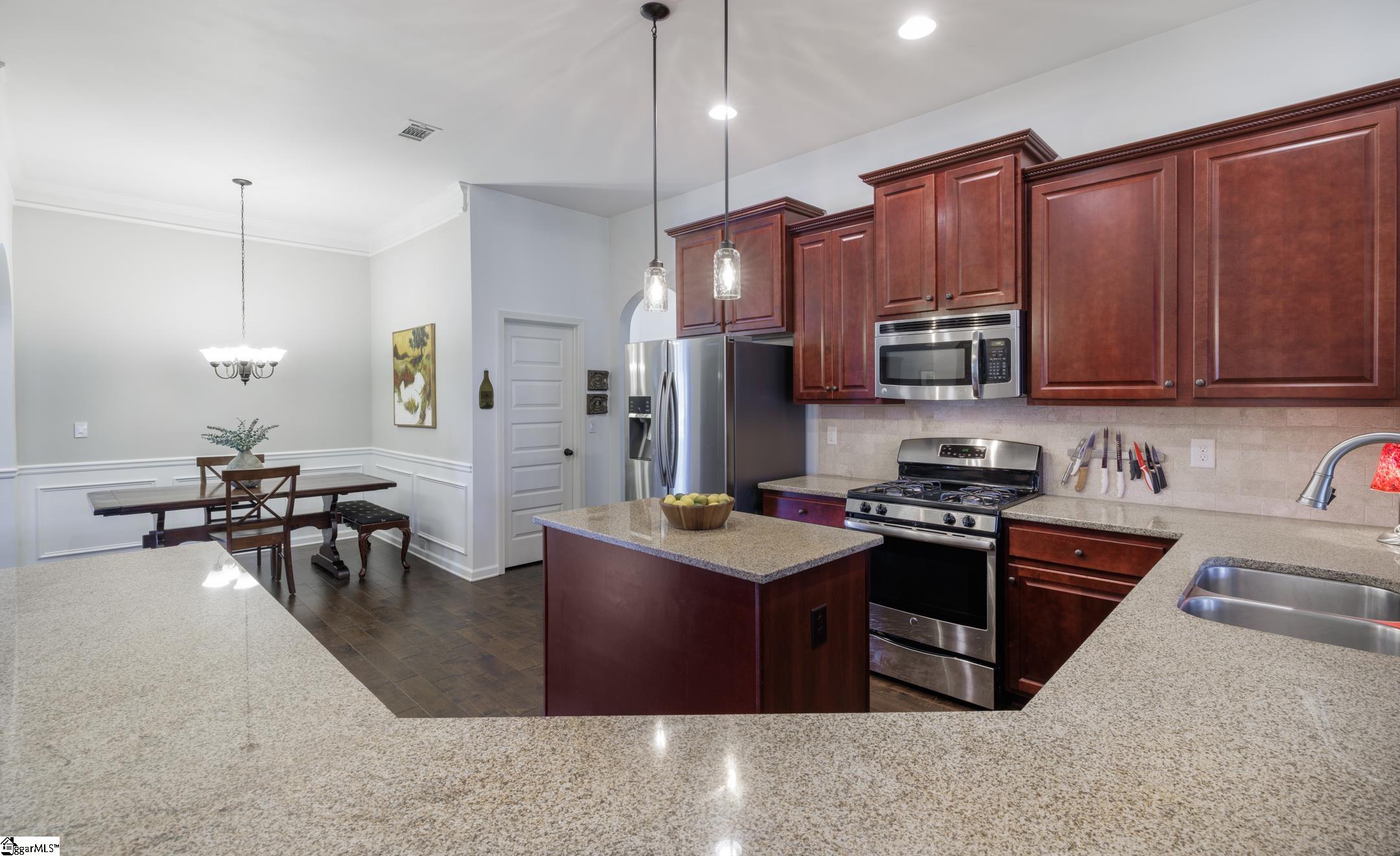 8 Dandie Drive Simpsonville, SC 29680
