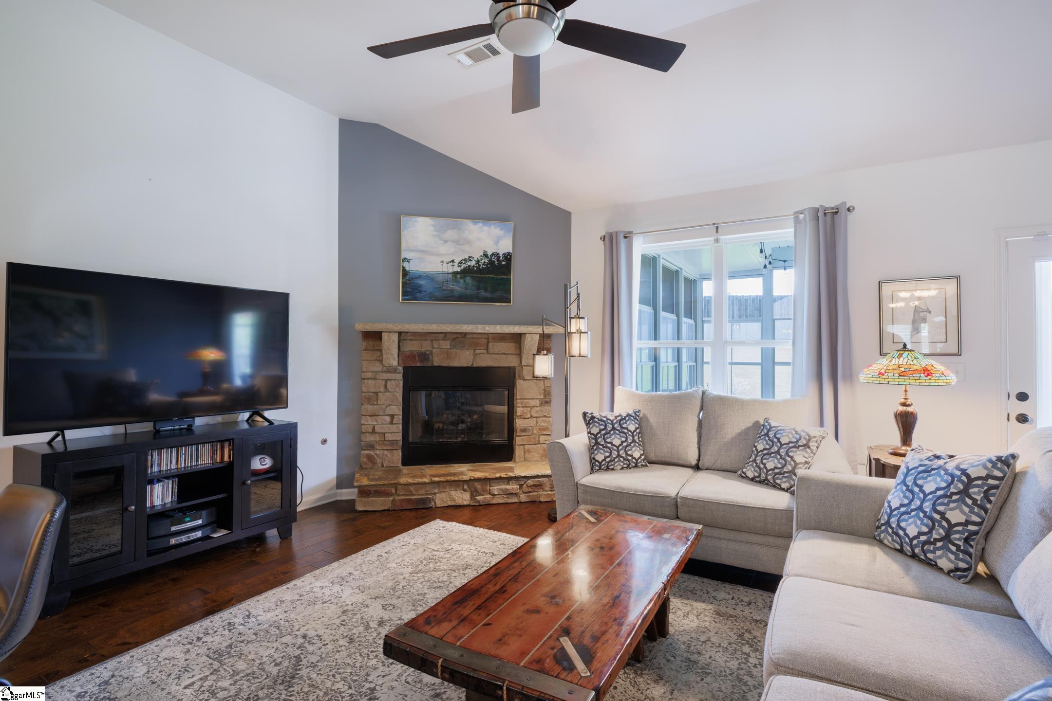 8 Dandie Drive Simpsonville, SC 29680