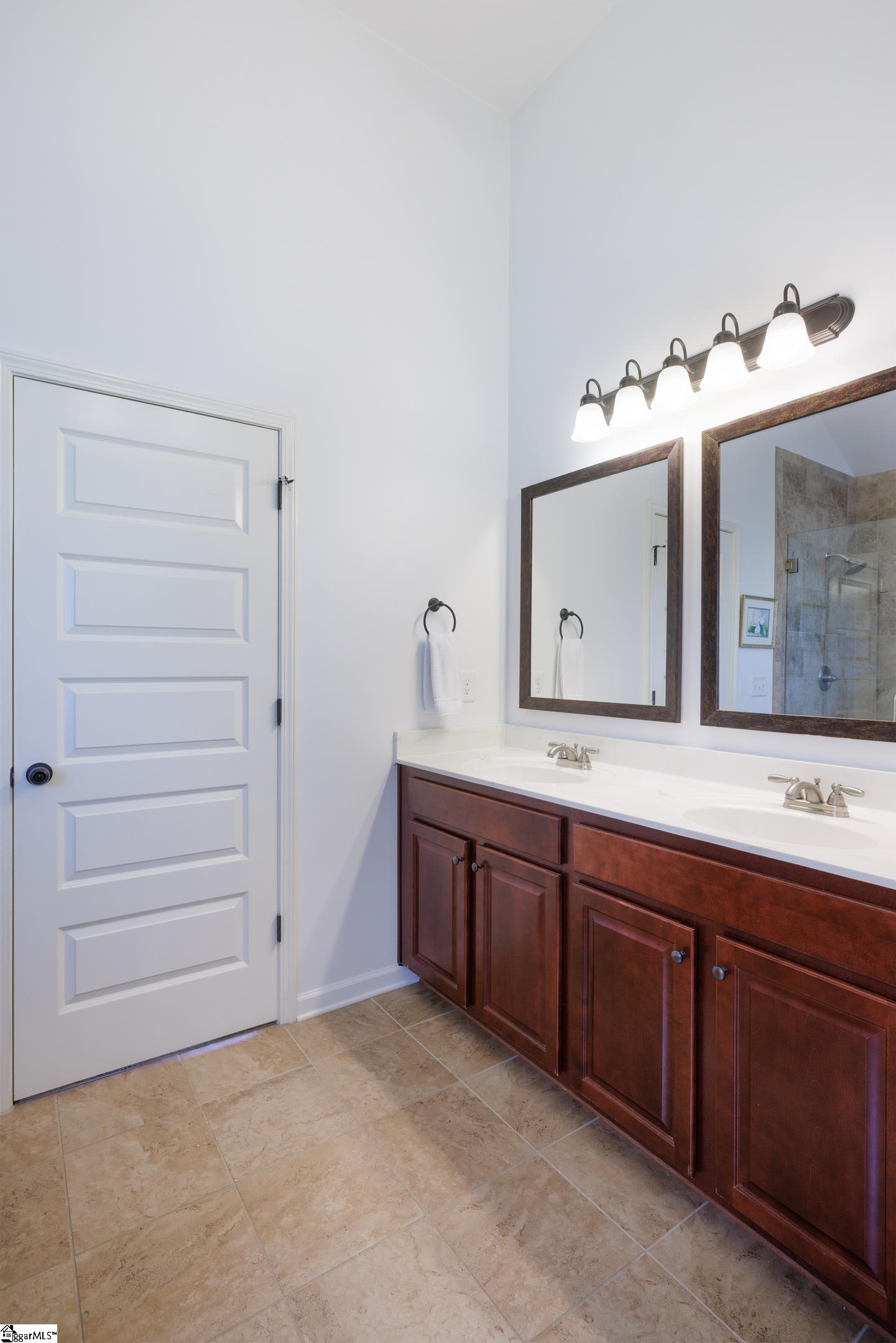 8 Dandie Drive Simpsonville, SC 29680