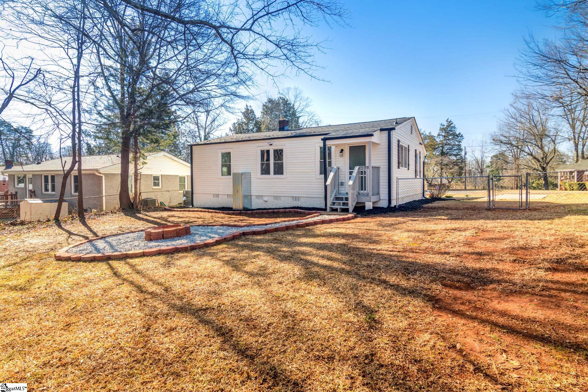 49 Tuskegee Avenue Greenville, SC 29607