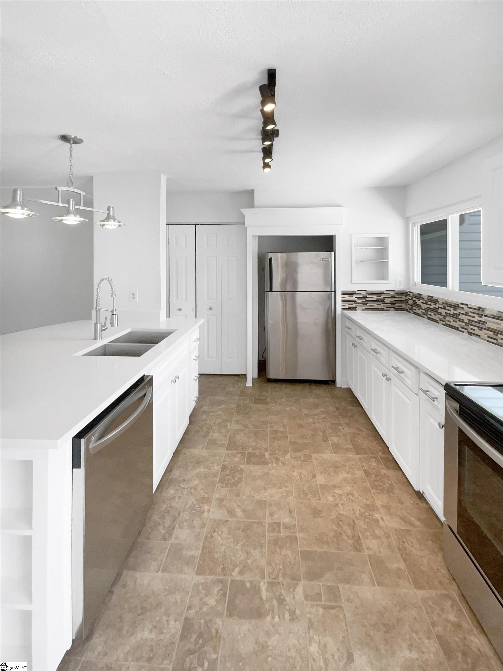 79 Topsail Court Greenville, SC 29611
