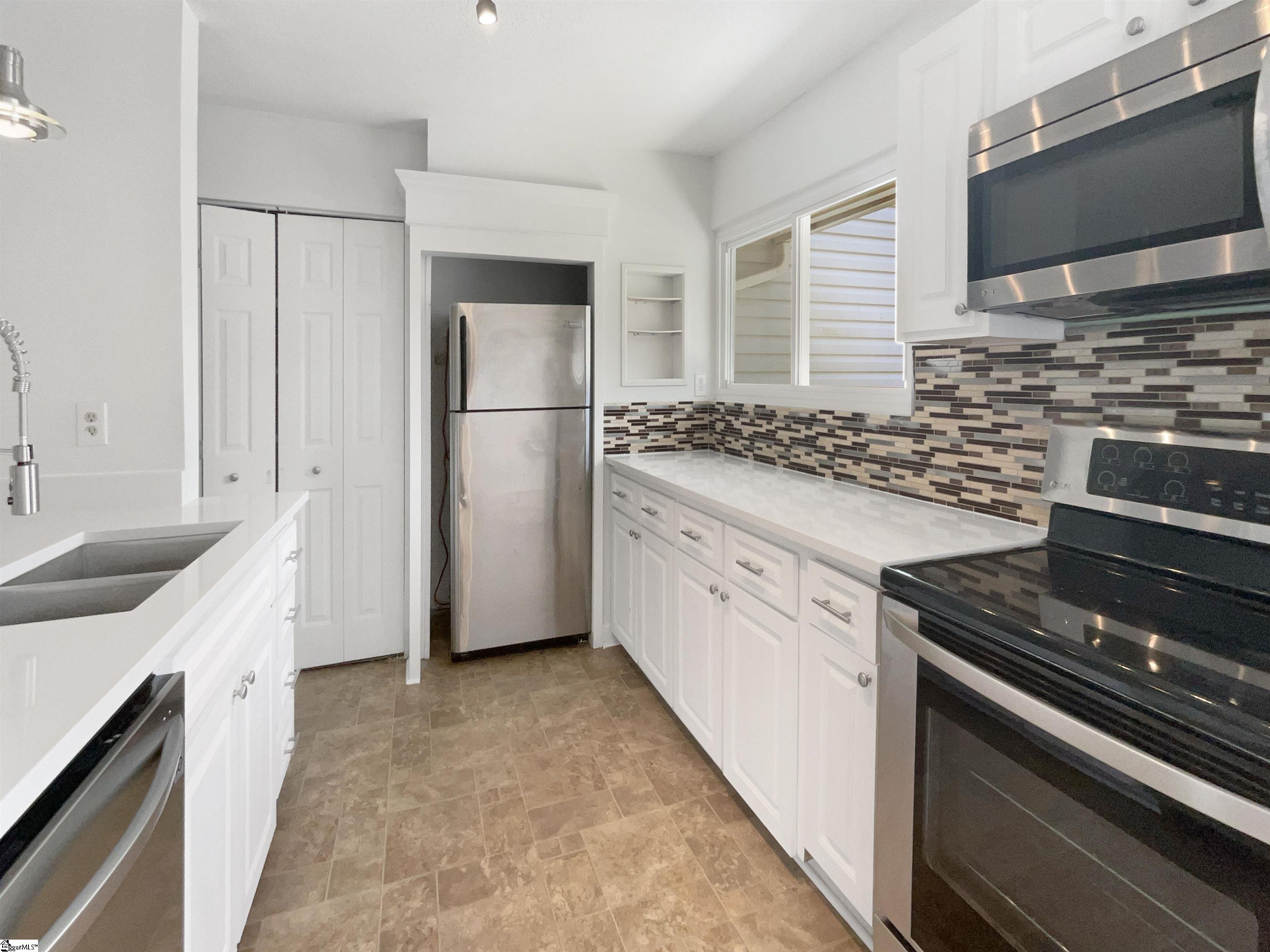 79 Topsail Court Greenville, SC 29611