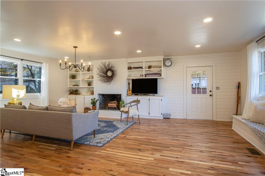 2415 Berkley Drive Anderson, SC 29625