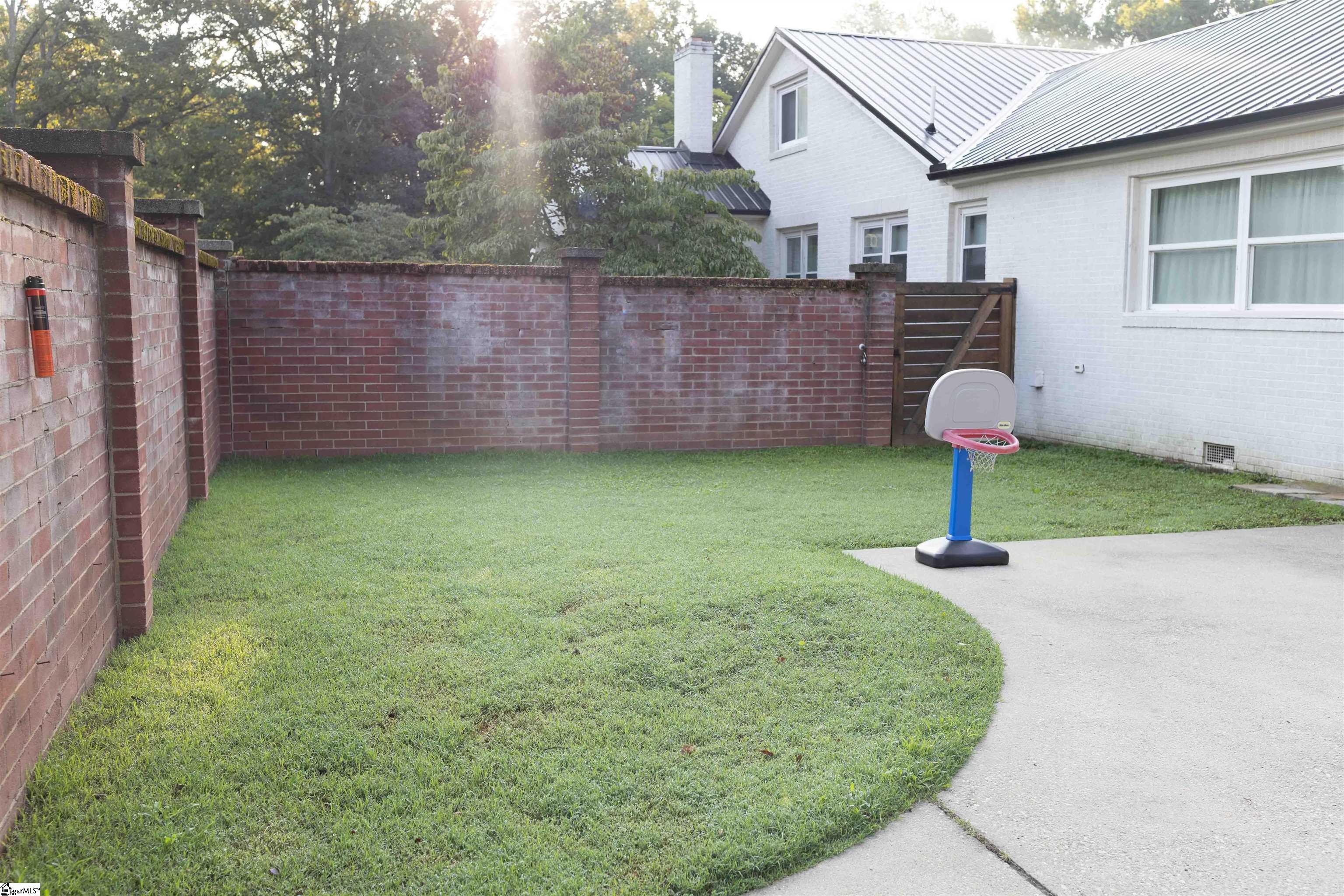 2415 Berkley Drive Anderson, SC 29625