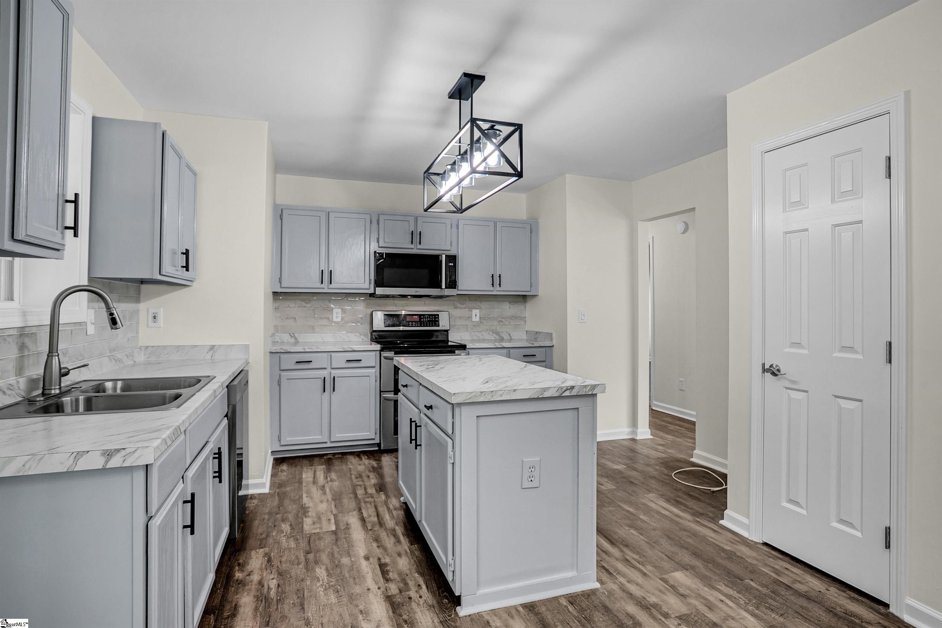 139 Bonnie Woods Drive Greenville, SC 29605