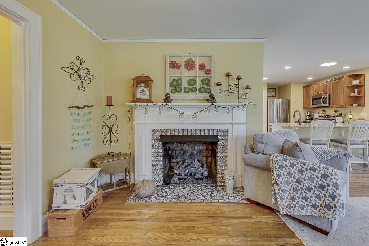 200 Cardinal Drive Taylors, SC 29687