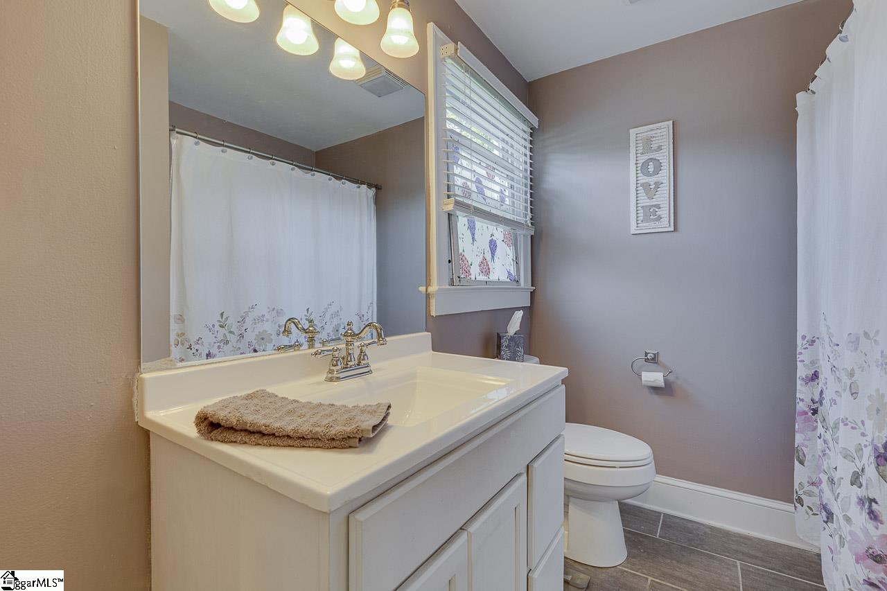 200 Cardinal Drive Taylors, SC 29687