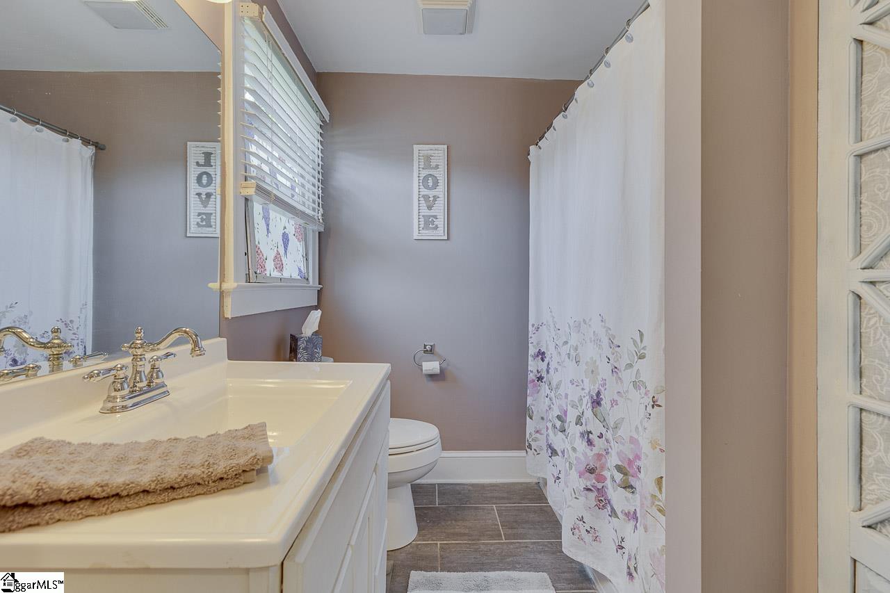 200 Cardinal Drive Taylors, SC 29687