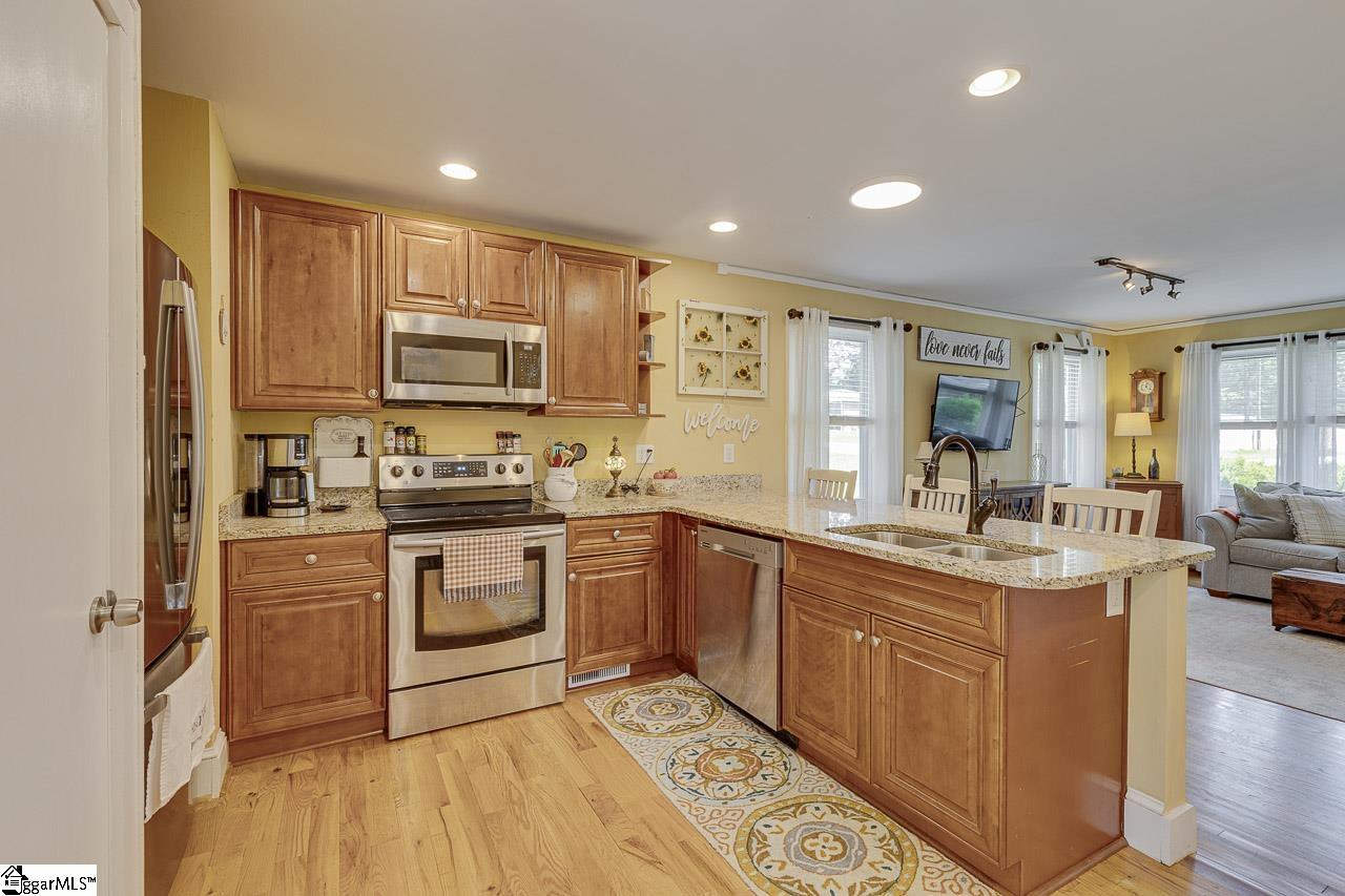 200 Cardinal Drive Taylors, SC 29687