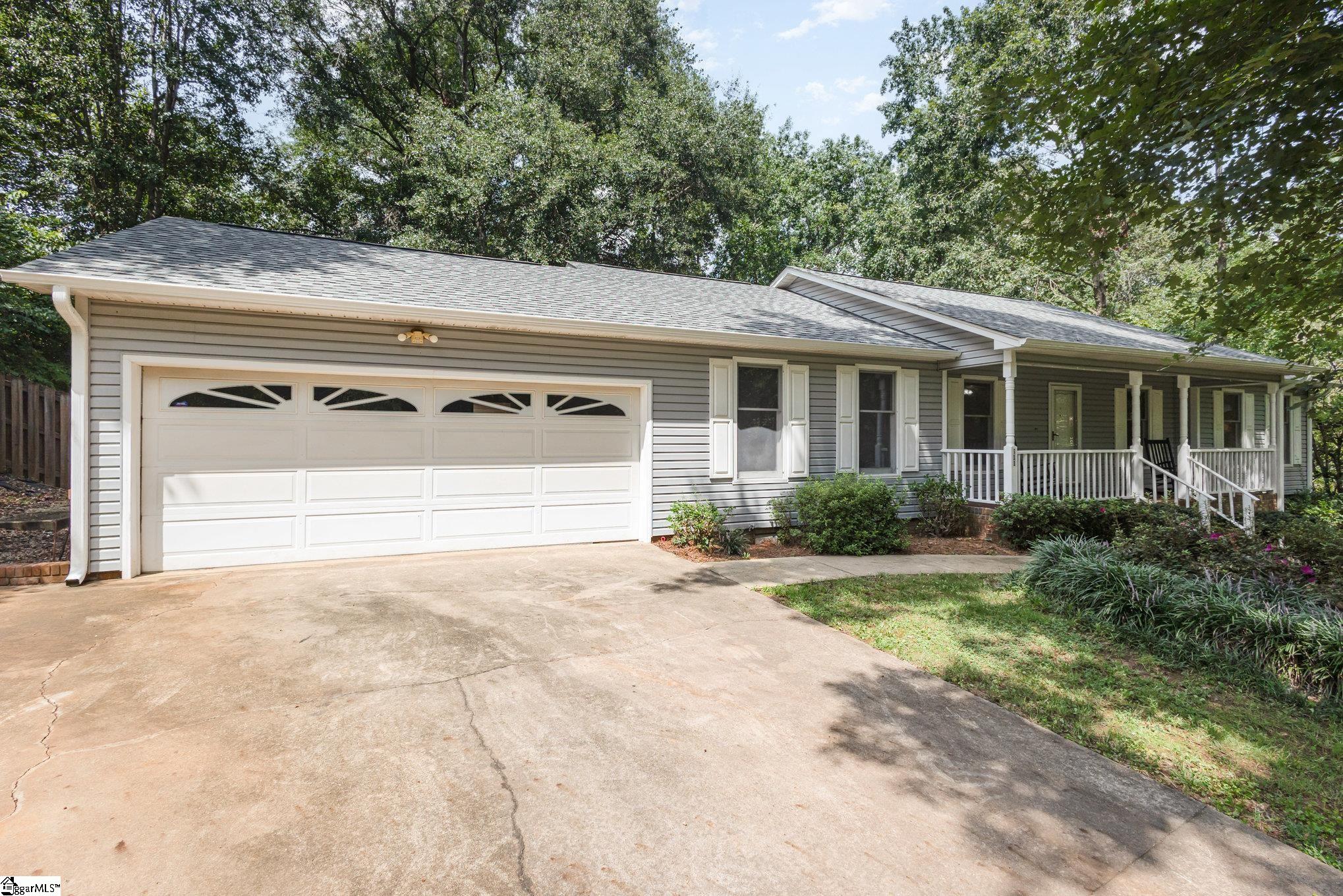 111 Castleford Road Moore, SC 29369