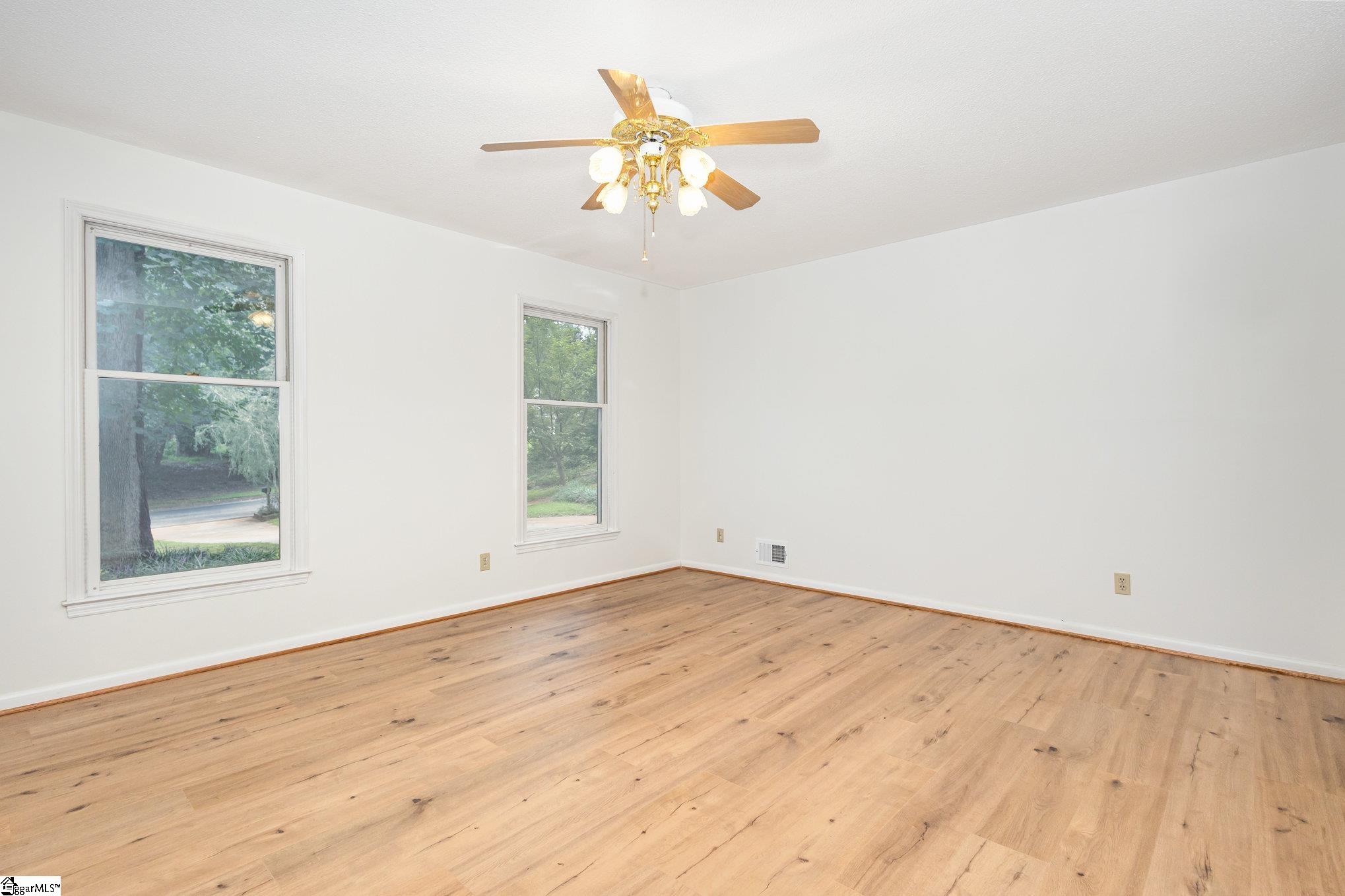 111 Castleford Road Moore, SC 29369
