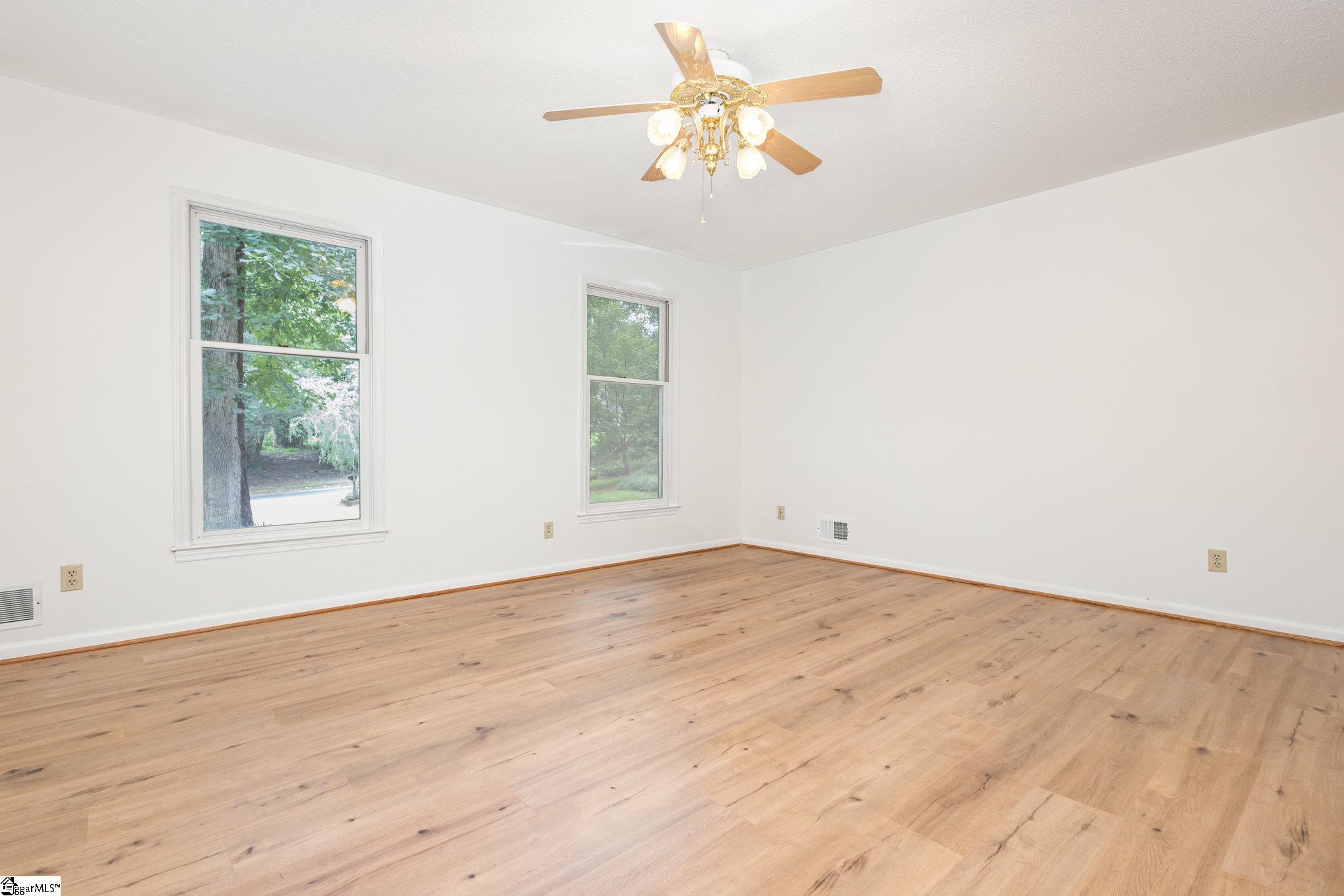 111 Castleford Road Moore, SC 29369