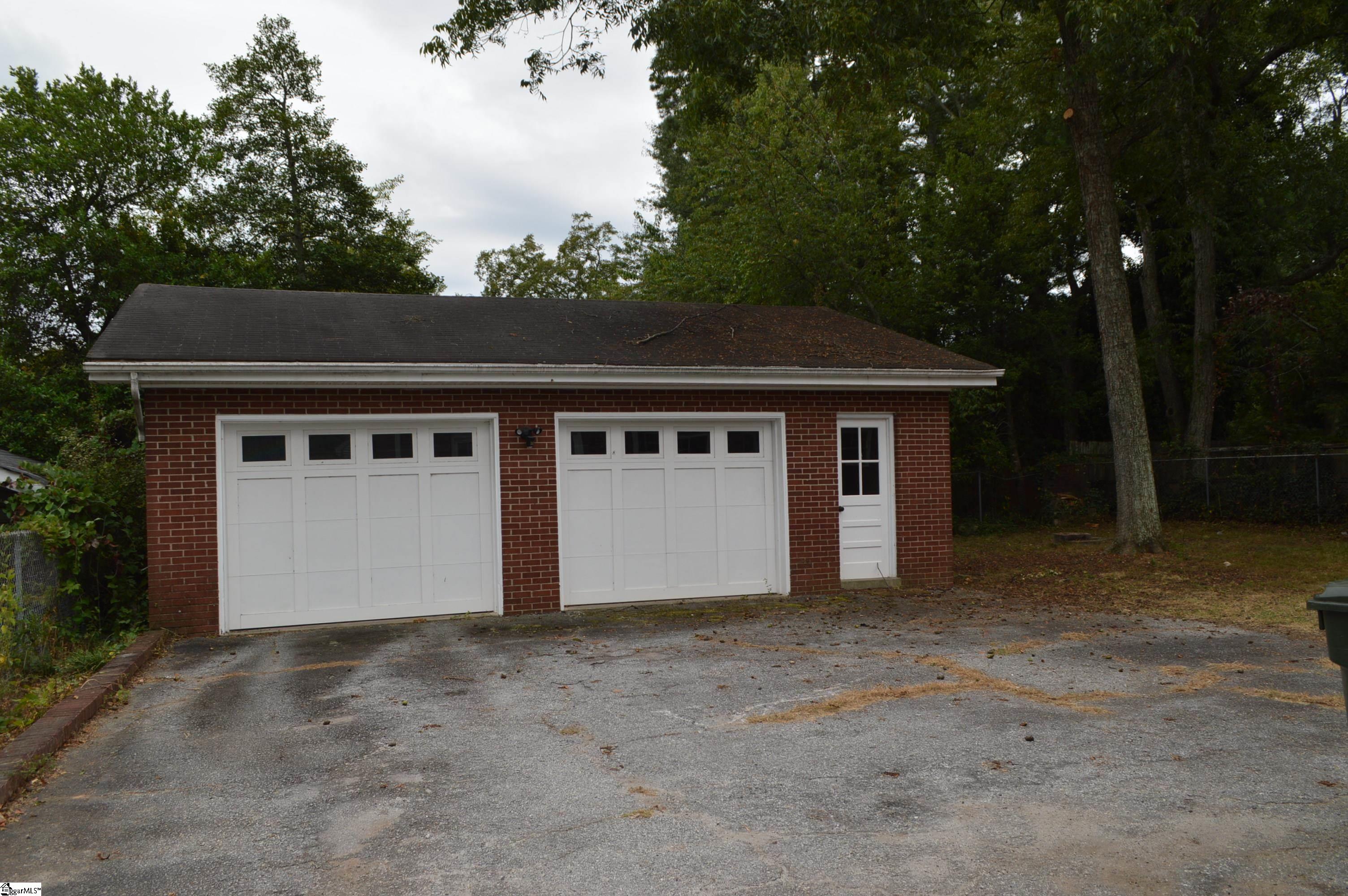 1005 W Poinsett Street Greer, SC 29650