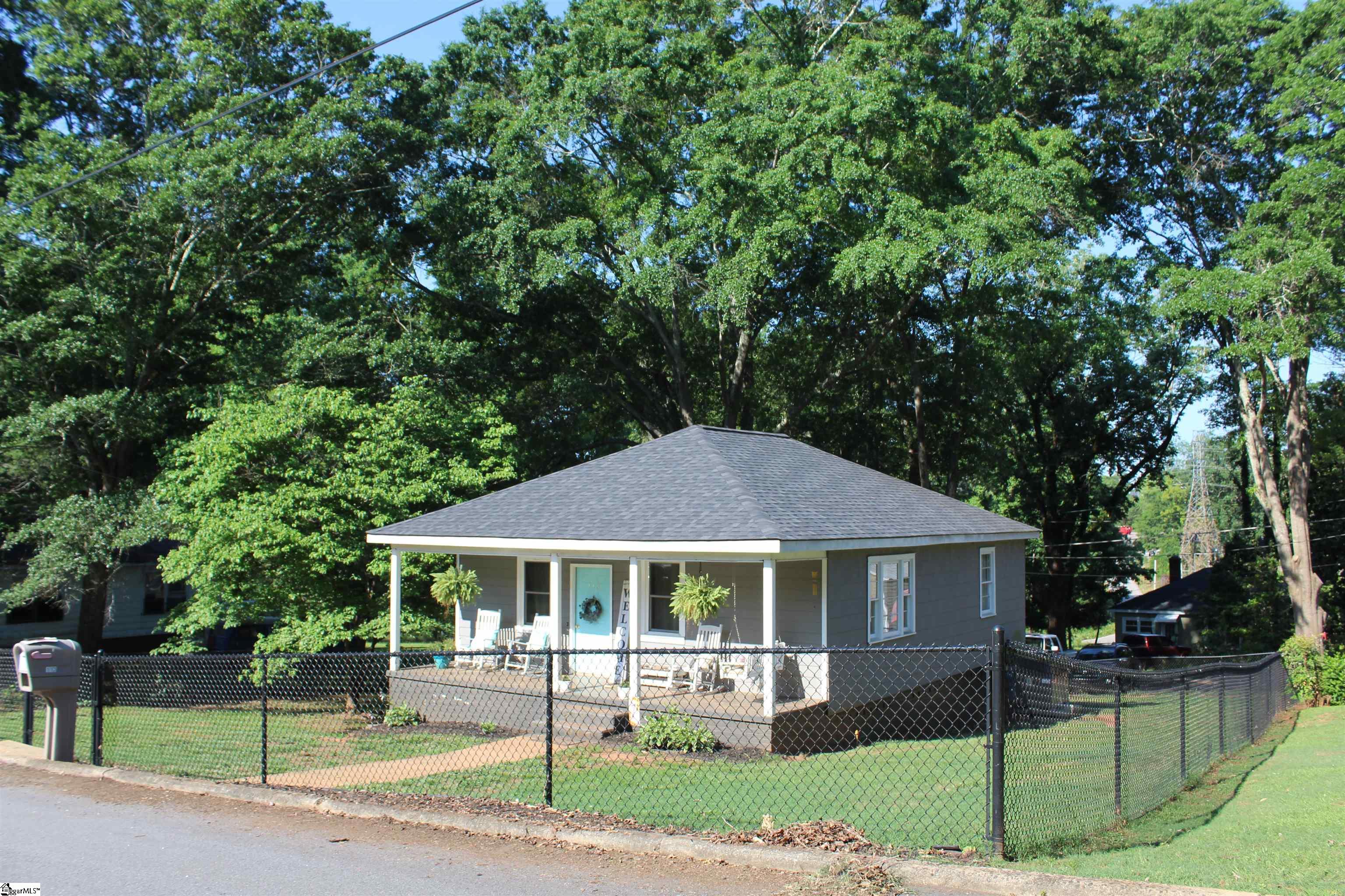 113 Ryan Street Easley, SC 29640