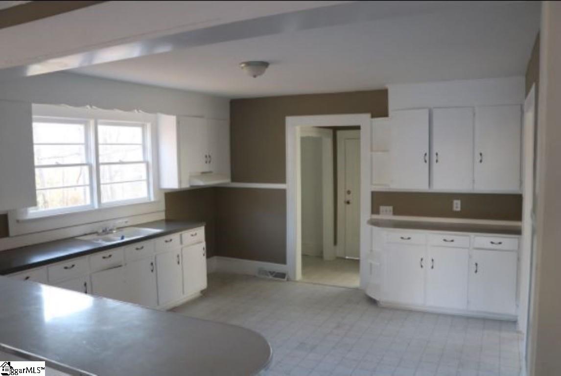 113 Ryan Street Easley, SC 29640