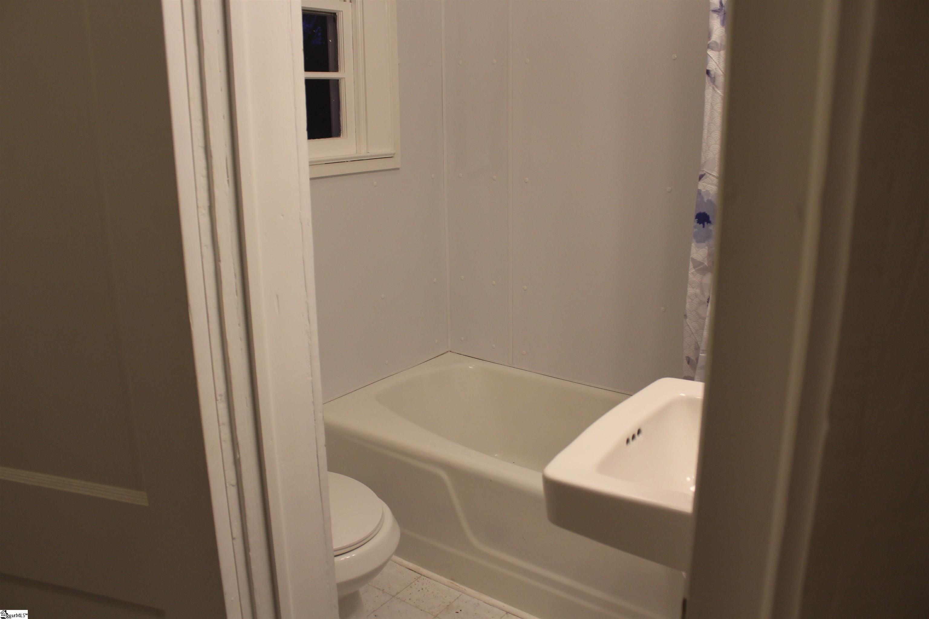 113 Ryan Street Easley, SC 29640