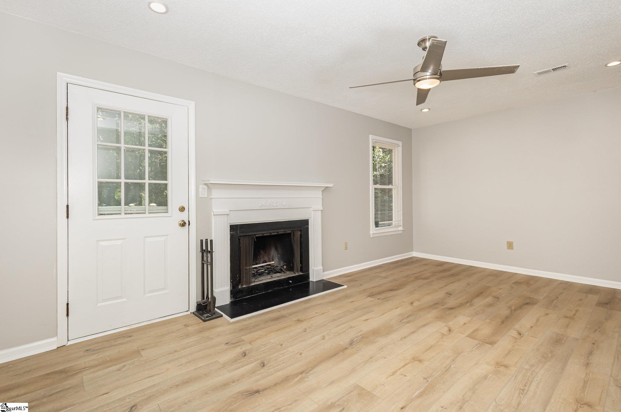 528 Indian Trail Taylors, SC 29687