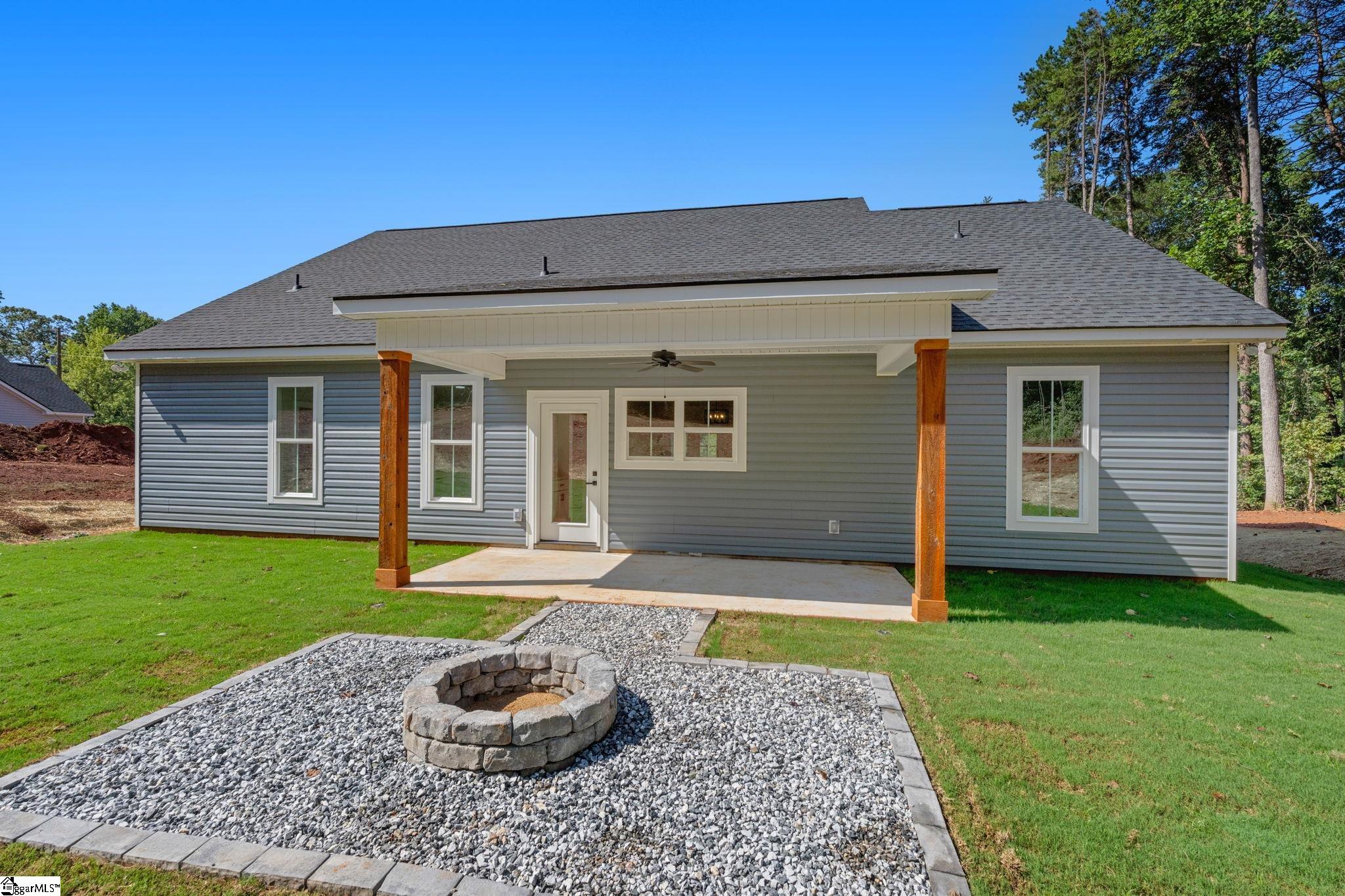 103 Mount Bay Drive Westminster, SC 29693