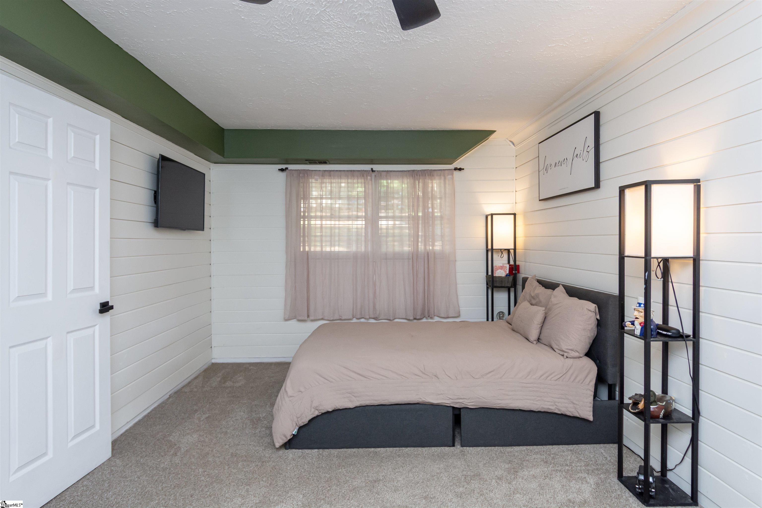 1407 E Yellow Wood Drive Simpsonville, SC 29680