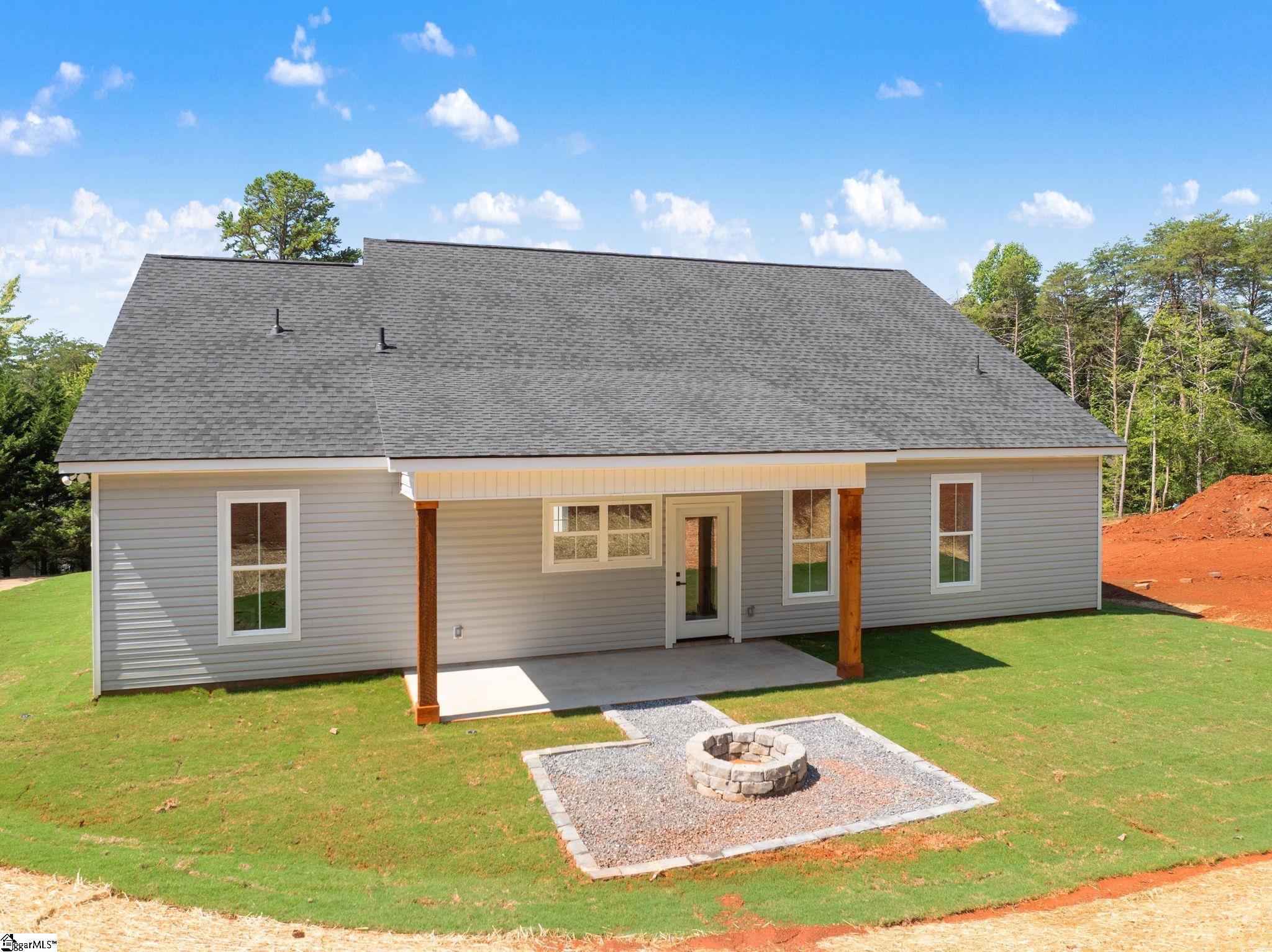 107 Mount Bay Drive Westminster, SC 29693
