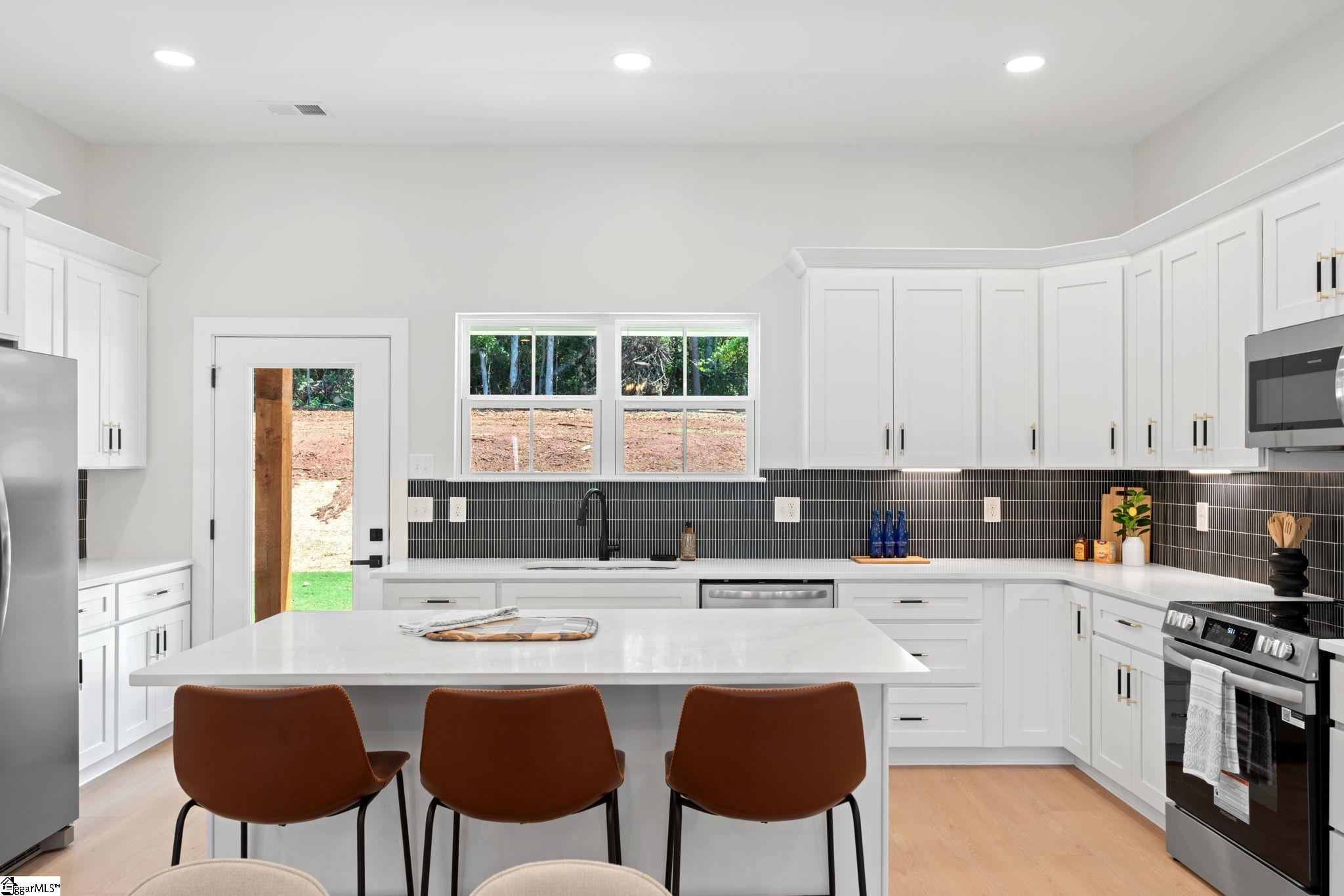 107 Mount Bay Drive Westminster, SC 29693
