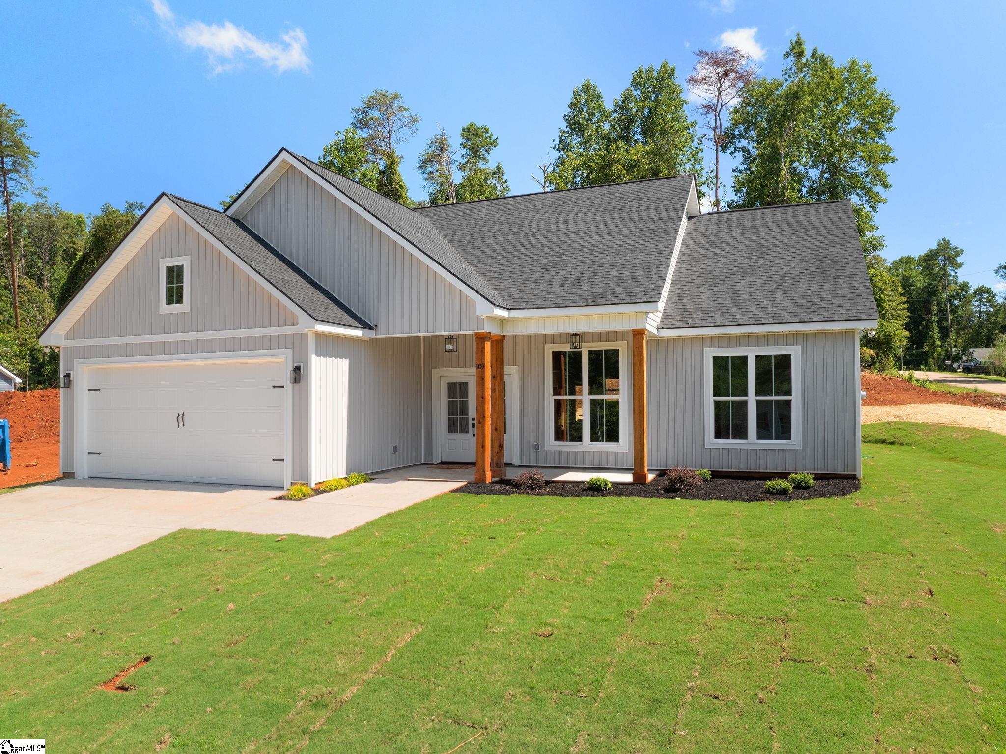 107 Mount Bay Drive Westminster, SC 29693