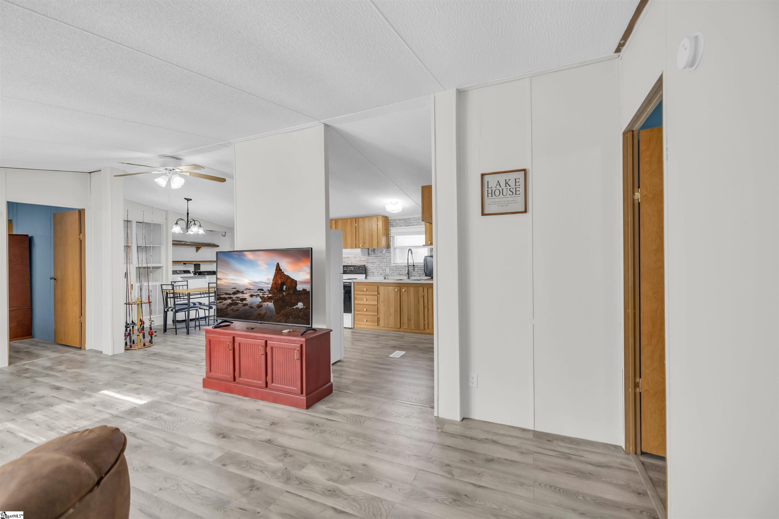 487 Neptune Drive Waterloo, SC 29384