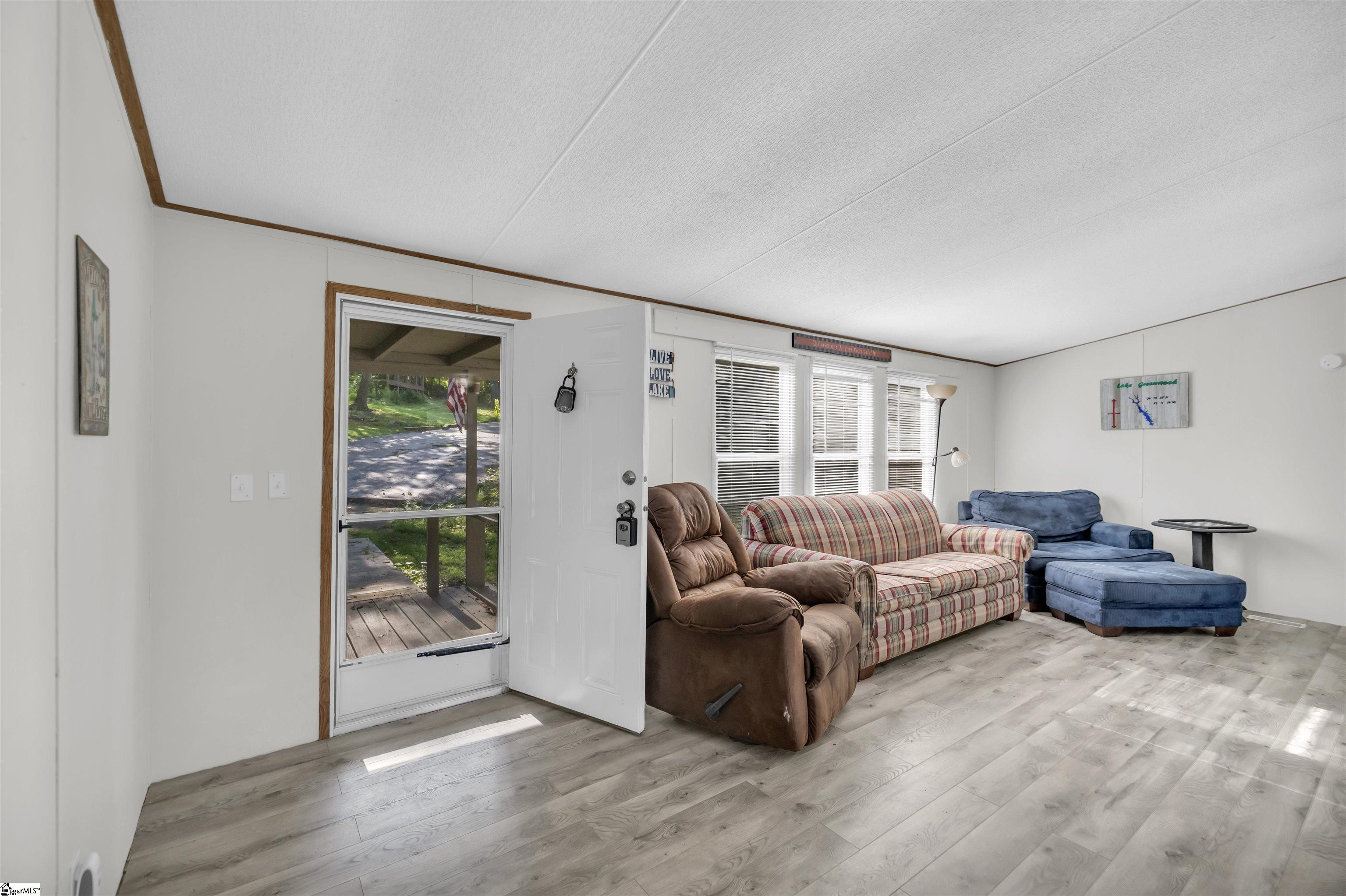 487 Neptune Drive Waterloo, SC 29384
