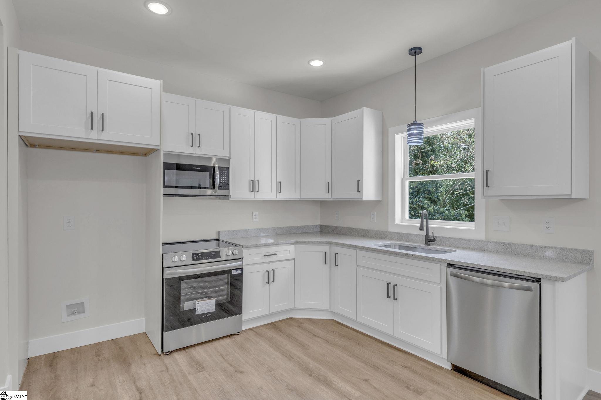 59 Allen Street Greenville, SC 29605