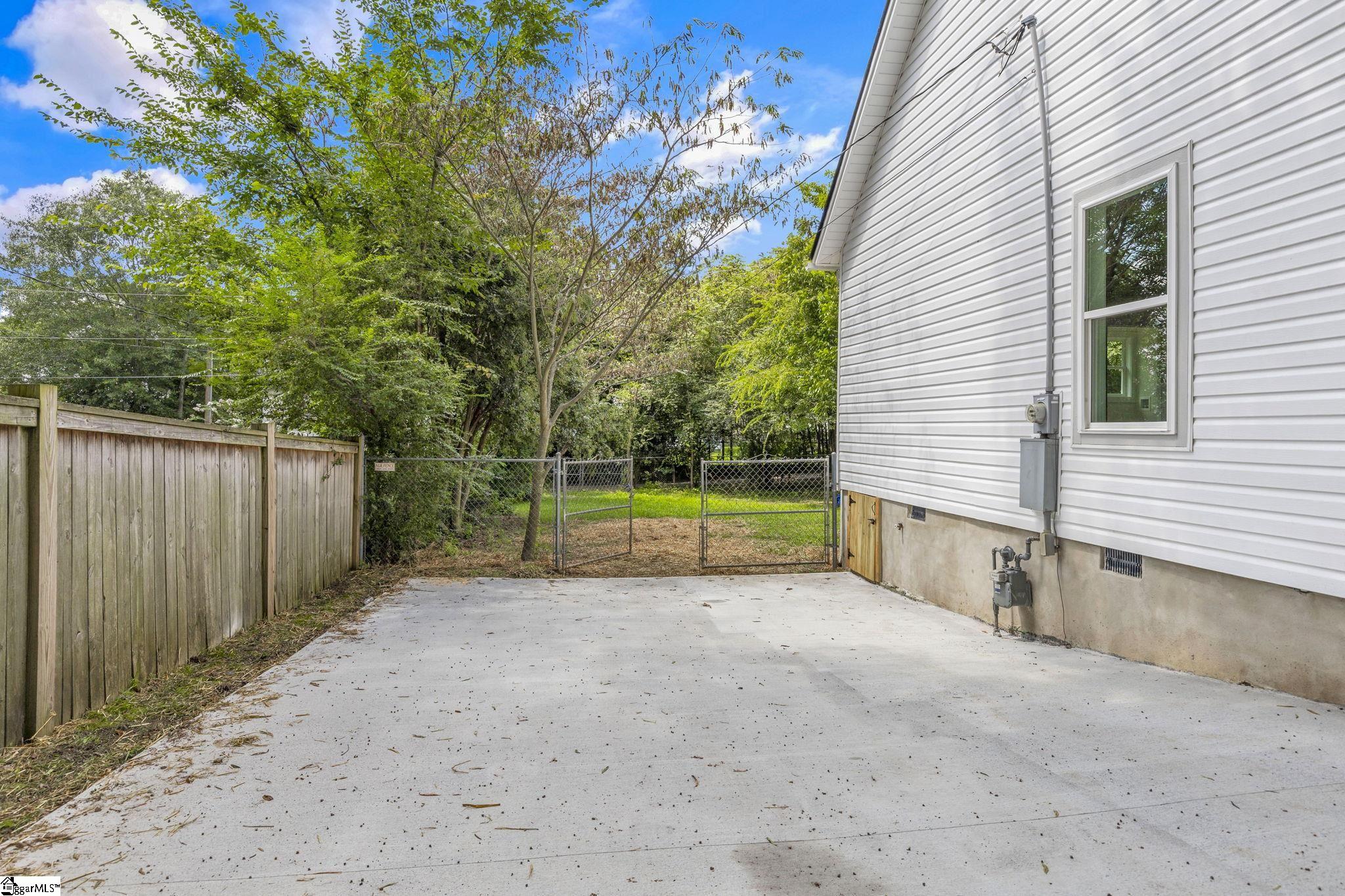 59 Allen Street Greenville, SC 29605