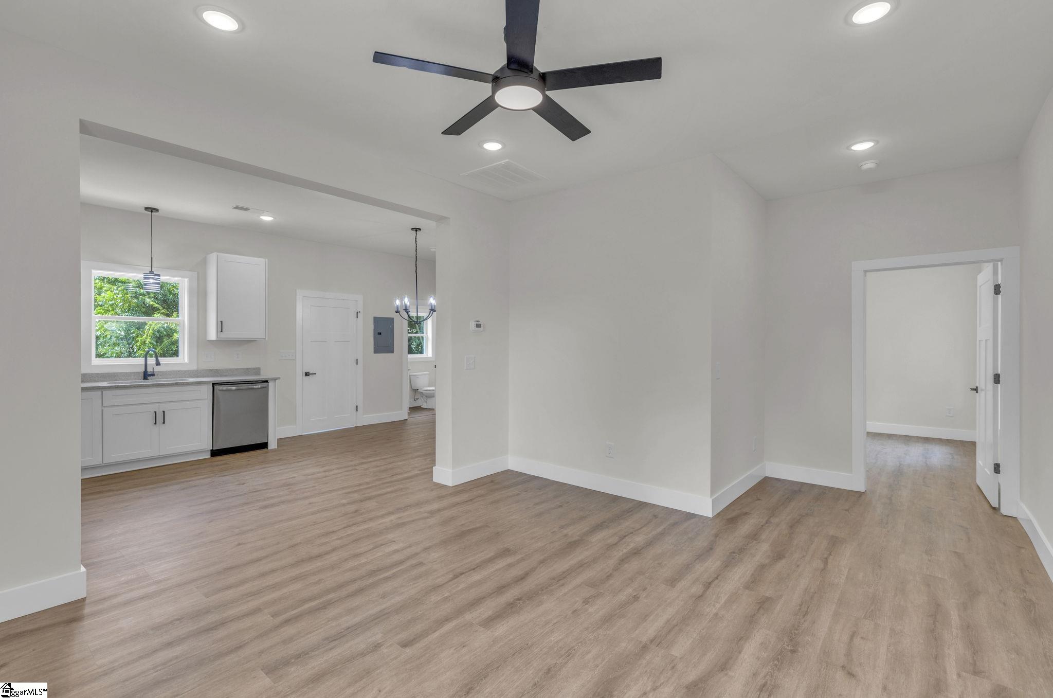 59 Allen Street Greenville, SC 29605