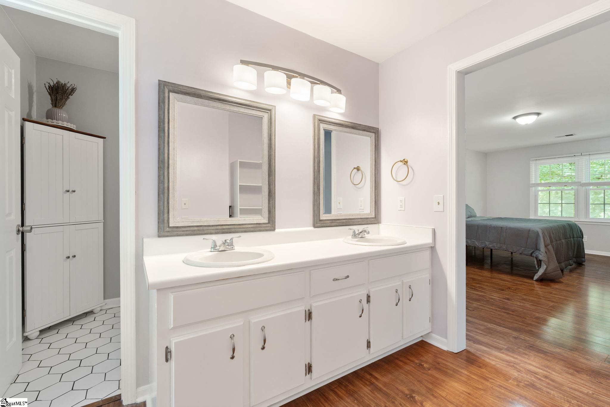 22 Bernwood Drive Taylors, SC 29687