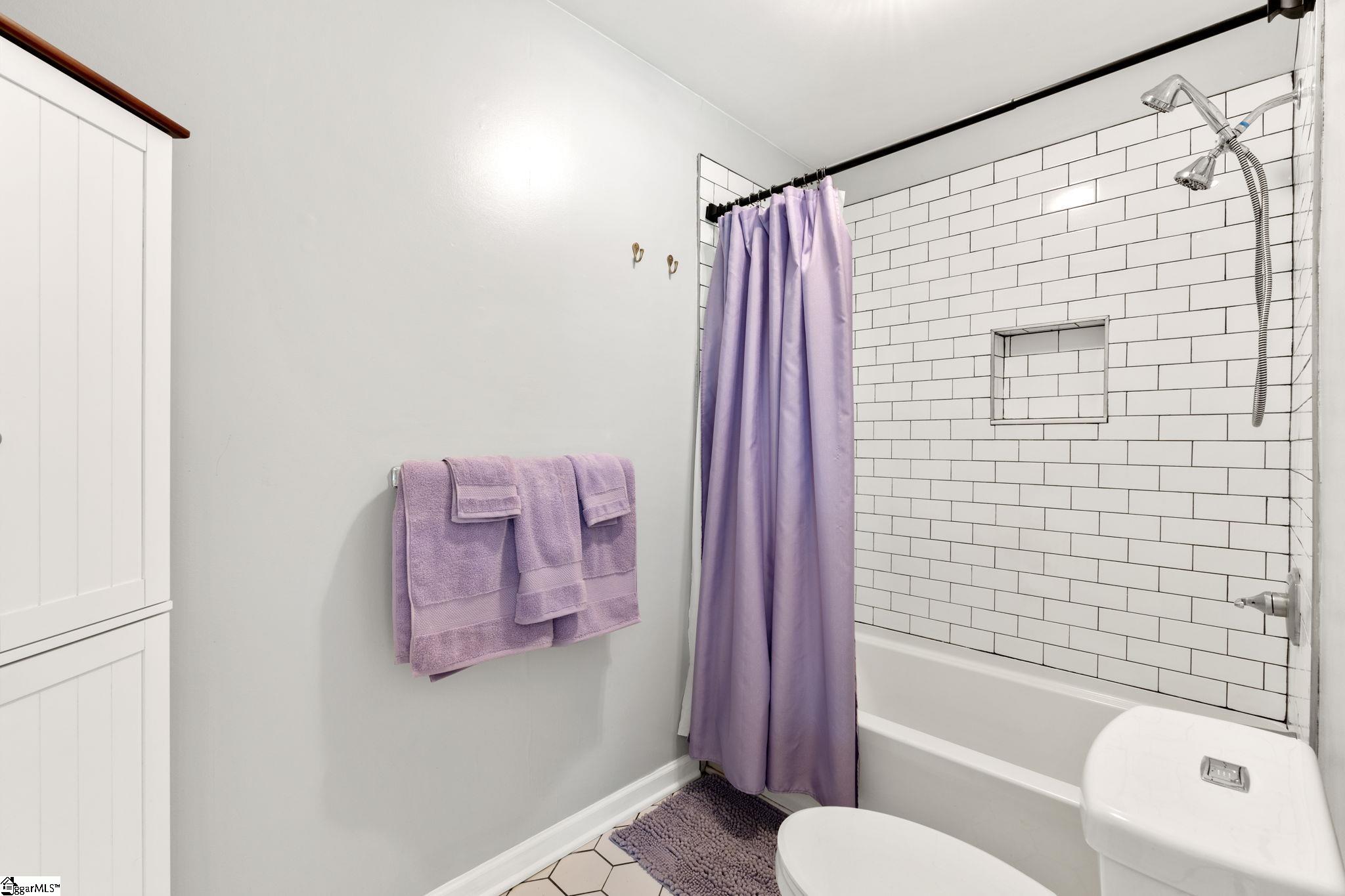 22 Bernwood Drive Taylors, SC 29687