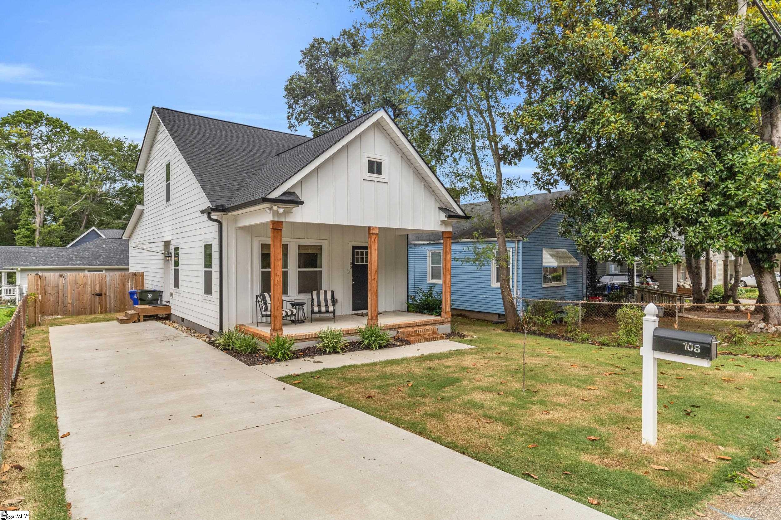 108 Arden Street Extension Greenville, SC 29607