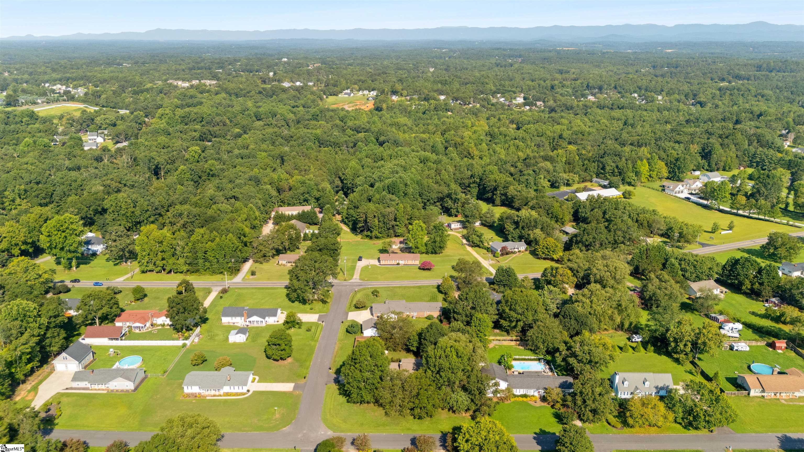 14 Rosemont Drive Taylors, SC 29687