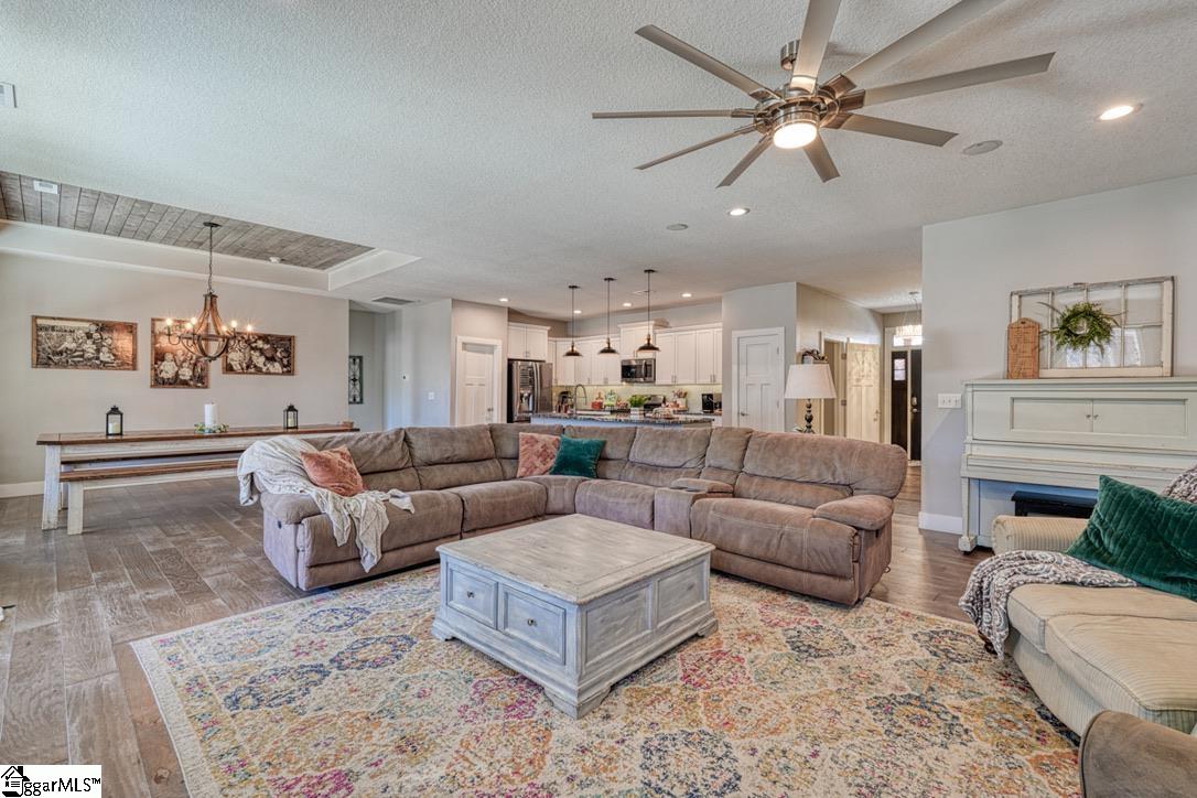 2007 Edwards Lake Road Greer, SC 29651