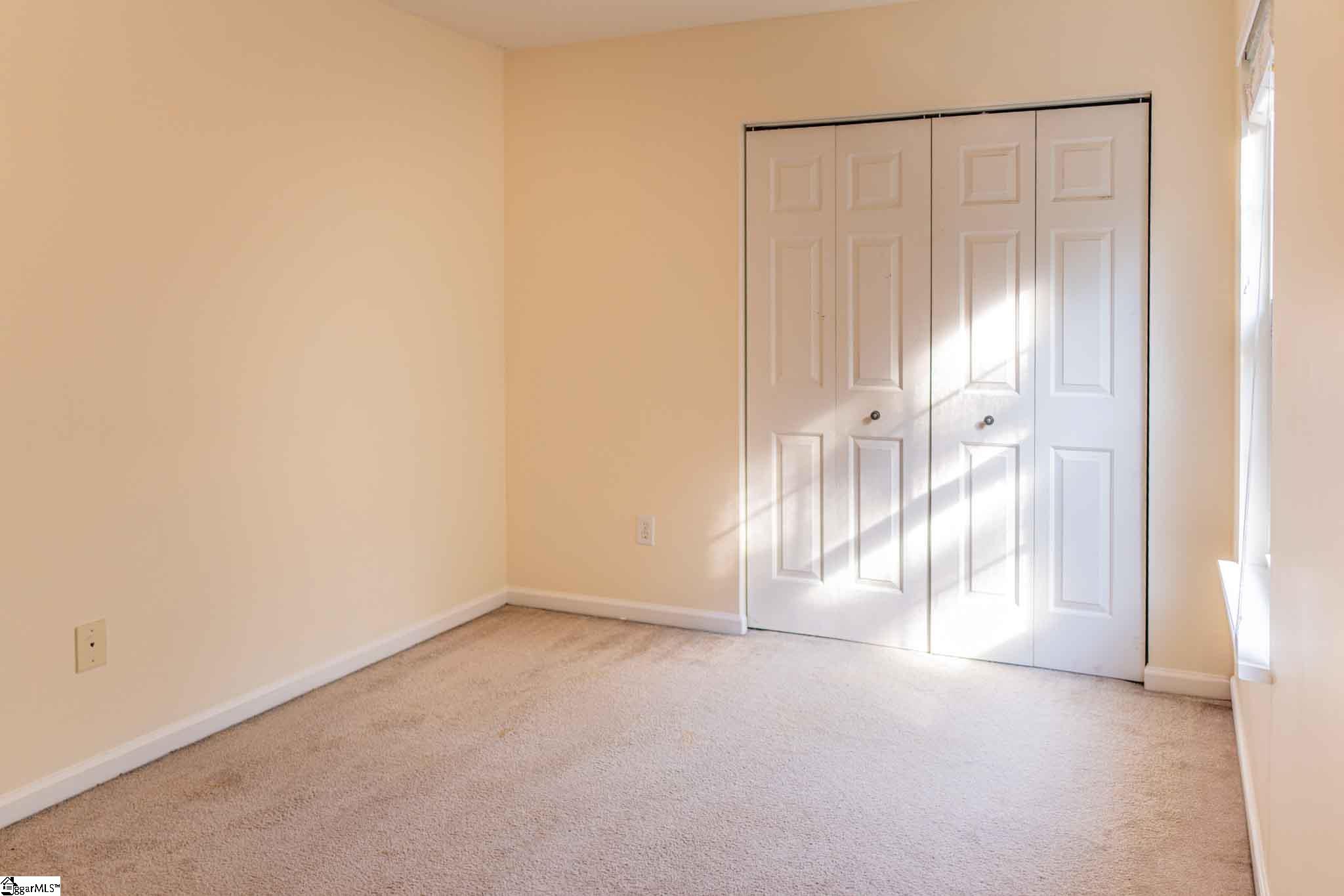 8 Gentian Court Taylors, SC 29687