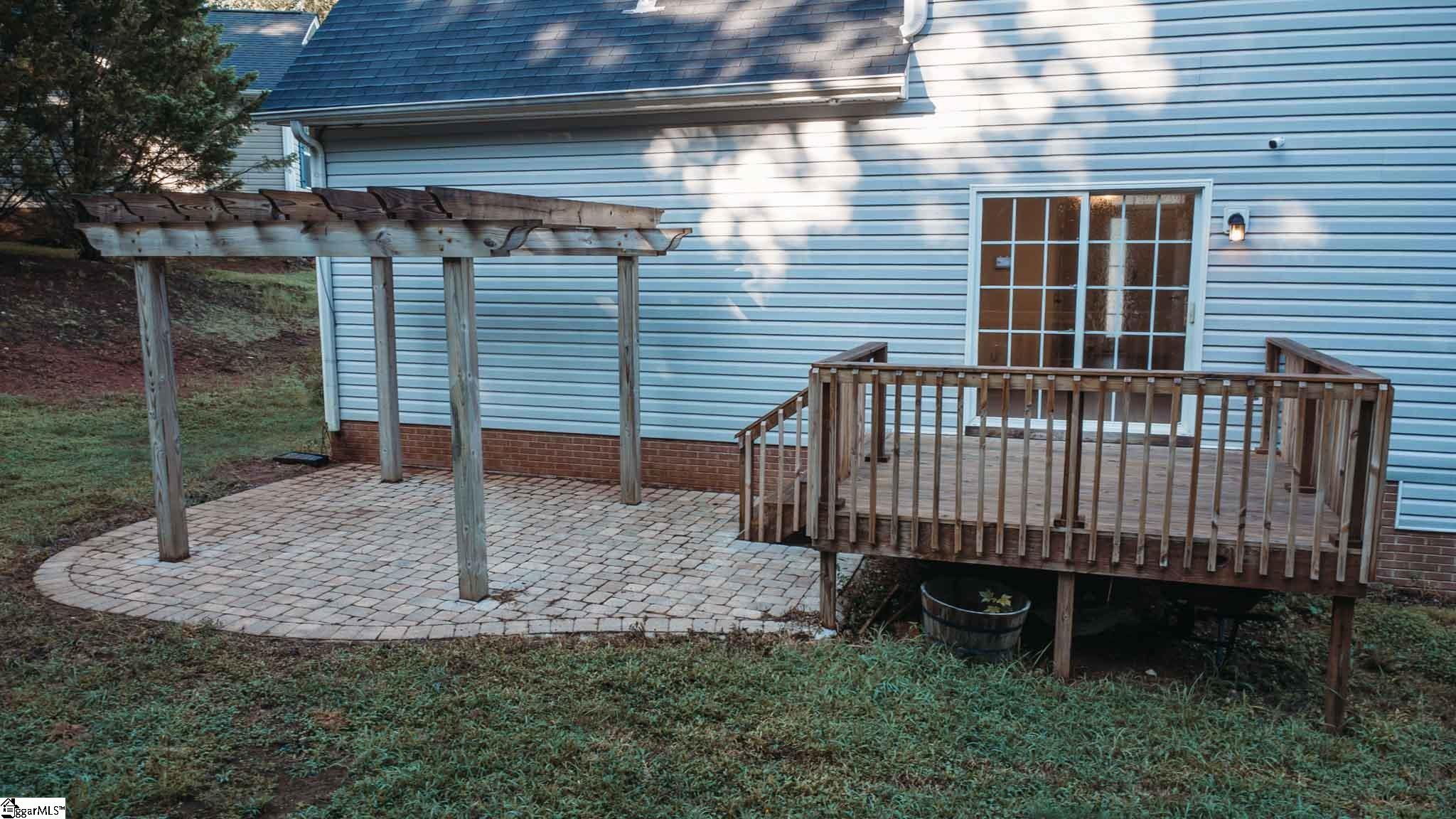 8 Gentian Court Taylors, SC 29687