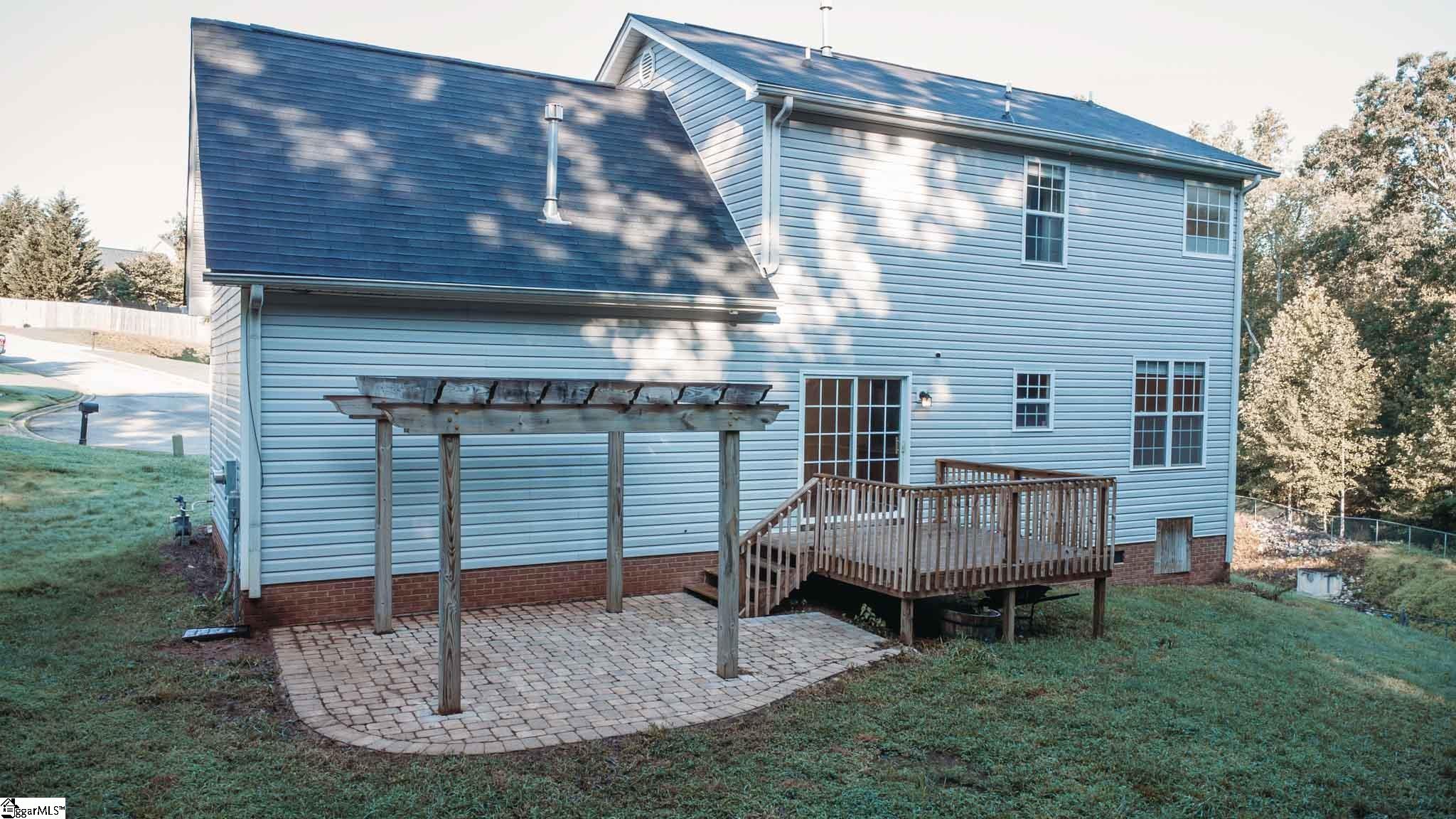 8 Gentian Court Taylors, SC 29687