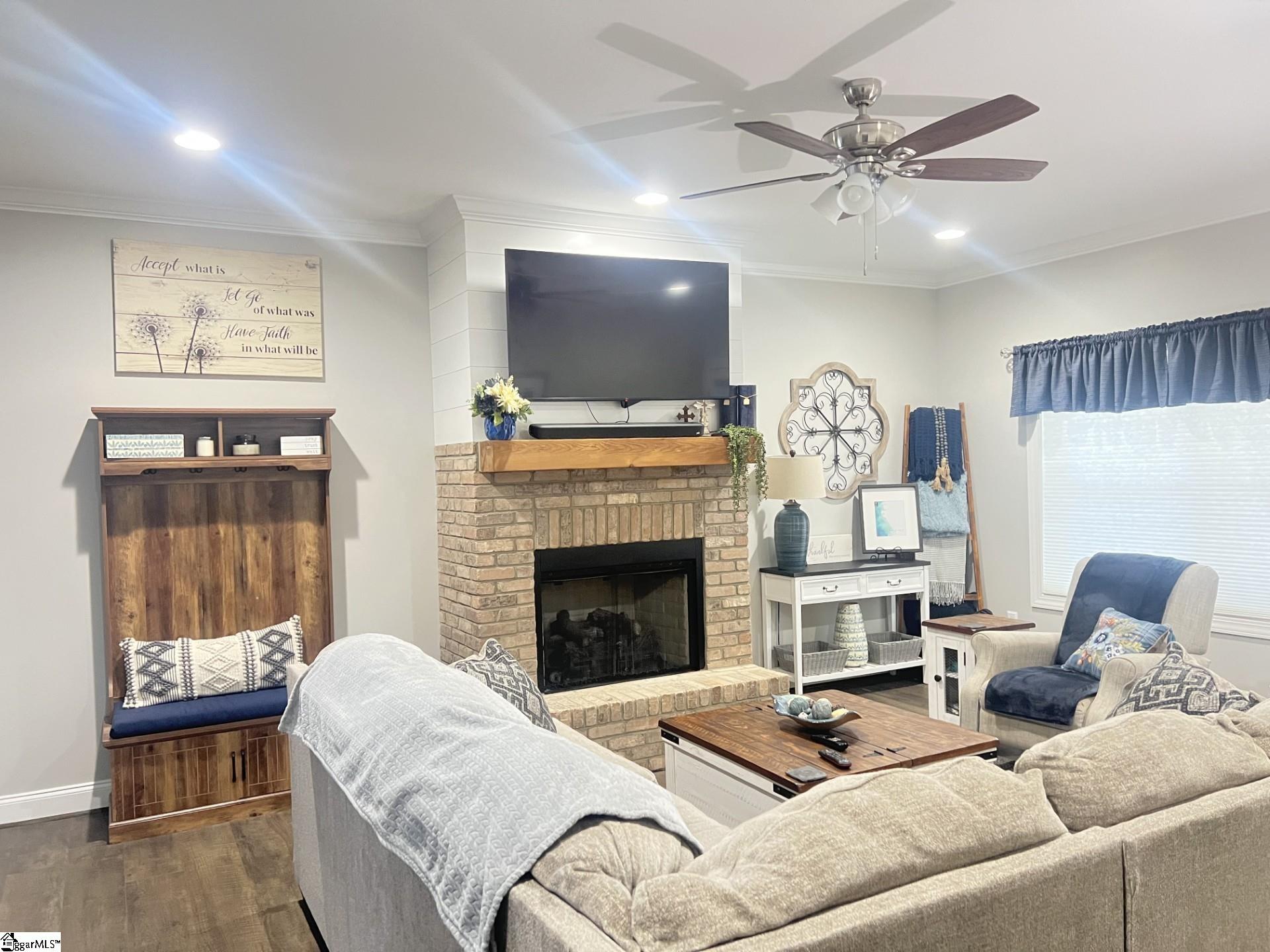 153 Pendleton Street Pickens, SC 29671