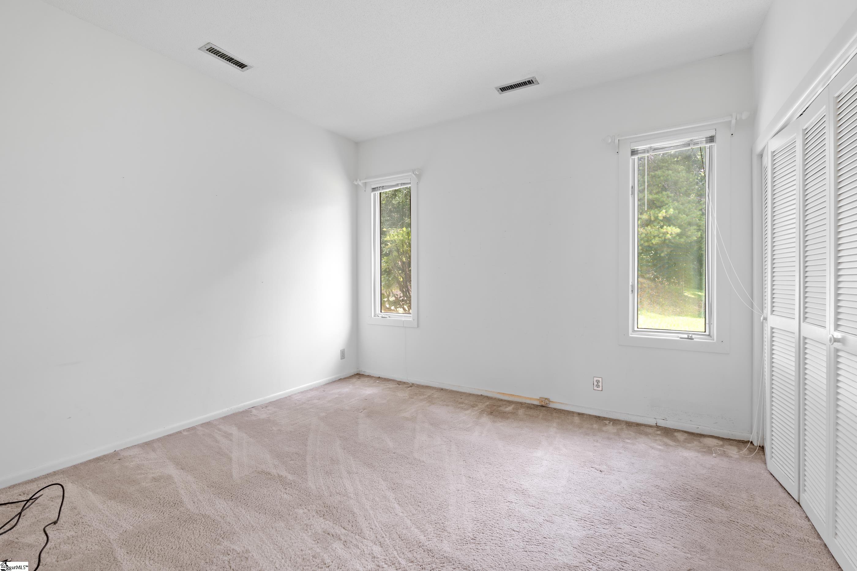 16 Darien Way Greenville, SC 29615