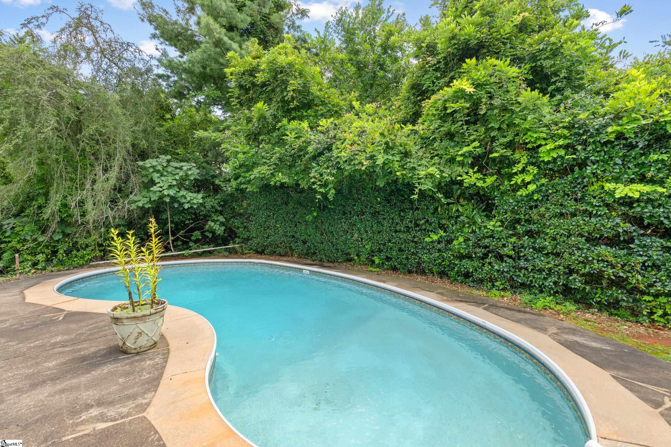 16 Darien Way Greenville, SC 29615