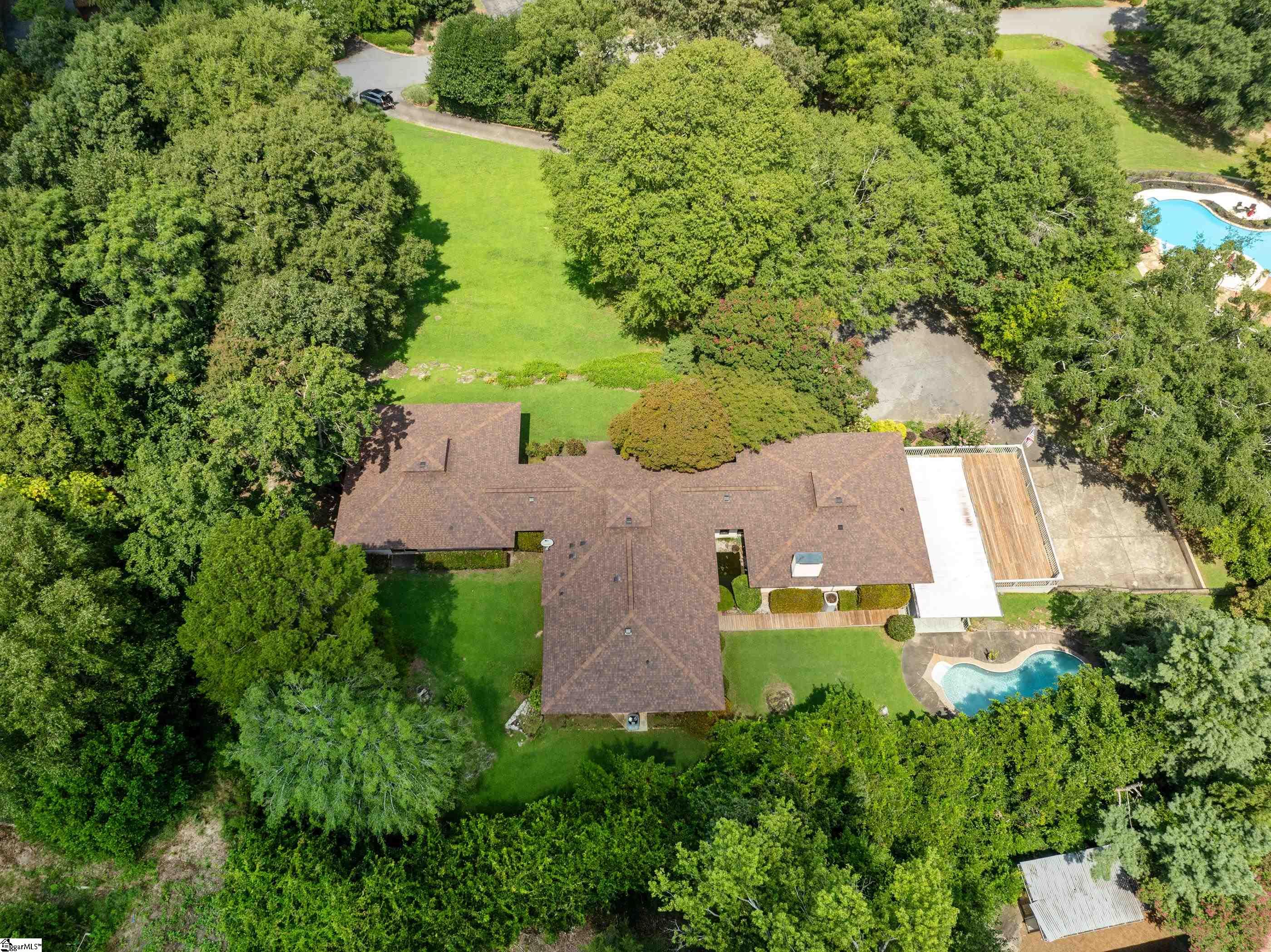 16 Darien Way Greenville, SC 29615