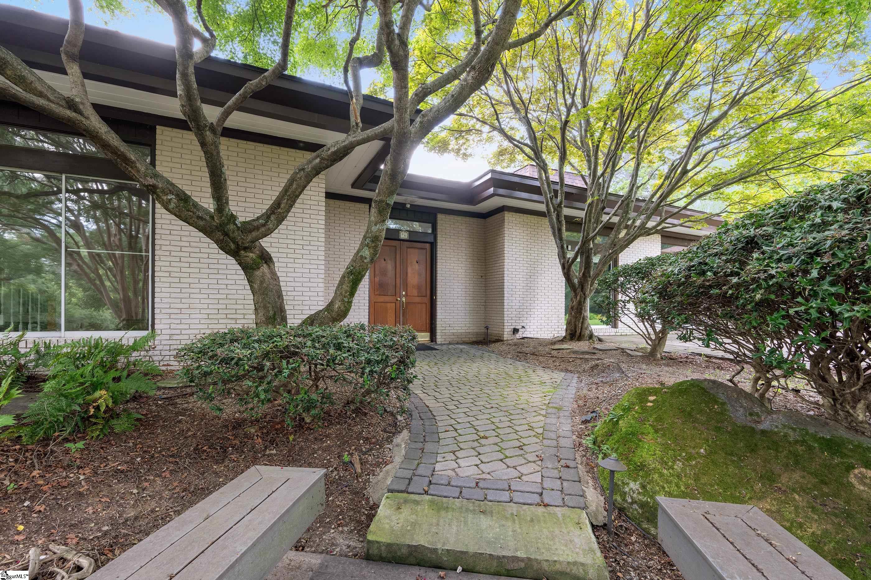 16 Darien Way Greenville, SC 29615
