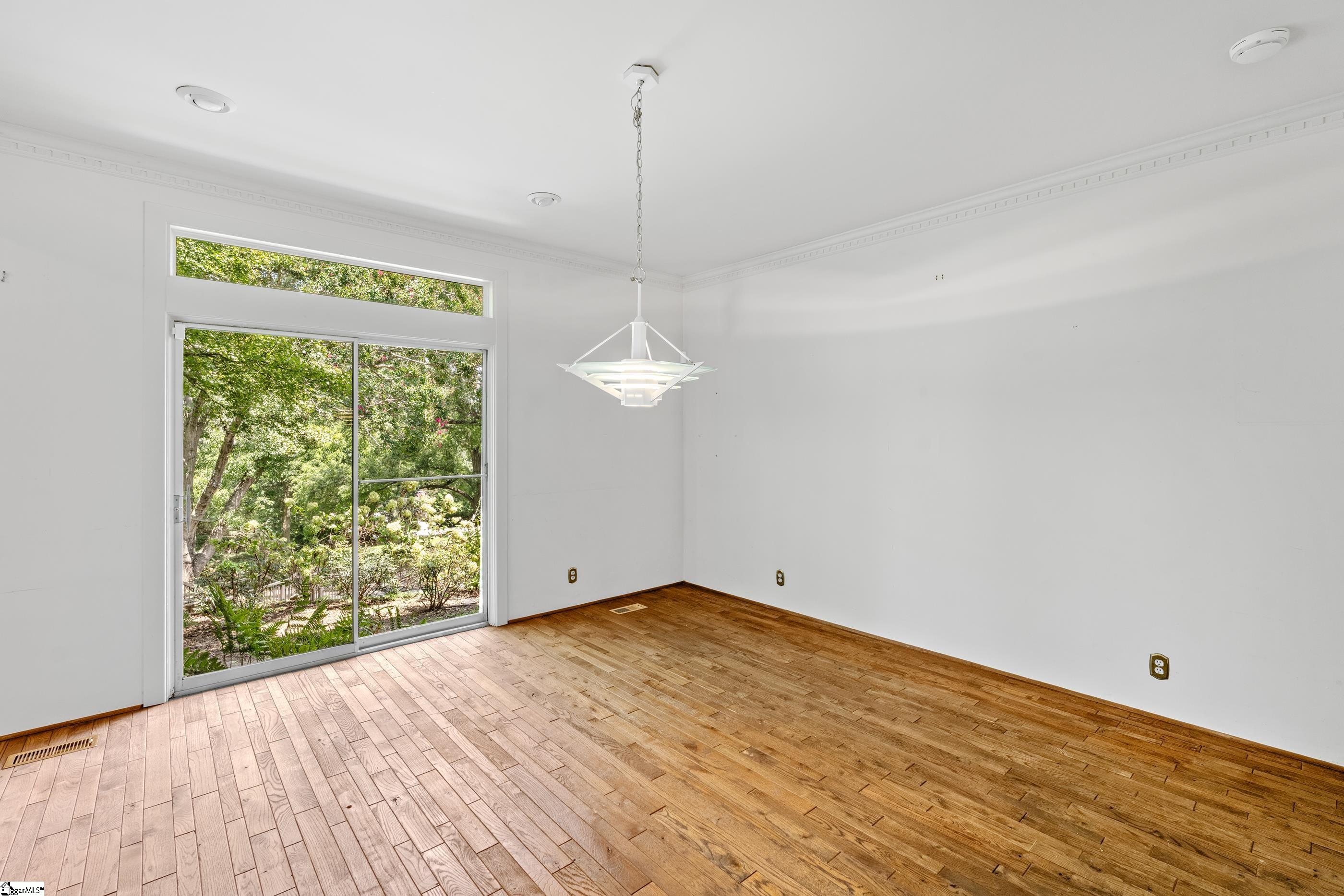 16 Darien Way Greenville, SC 29615