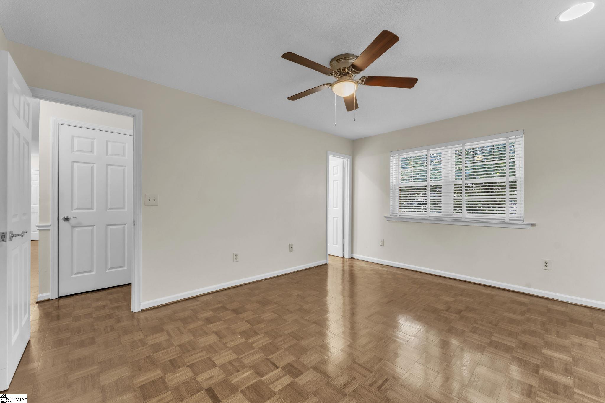 925 Cleveland Street UNIT #240 Greenville, SC 29601