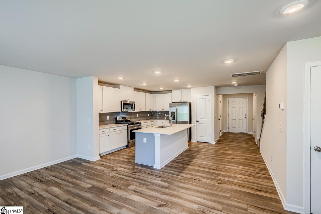 929 Powder Creek Drive Reidville, SC 29375