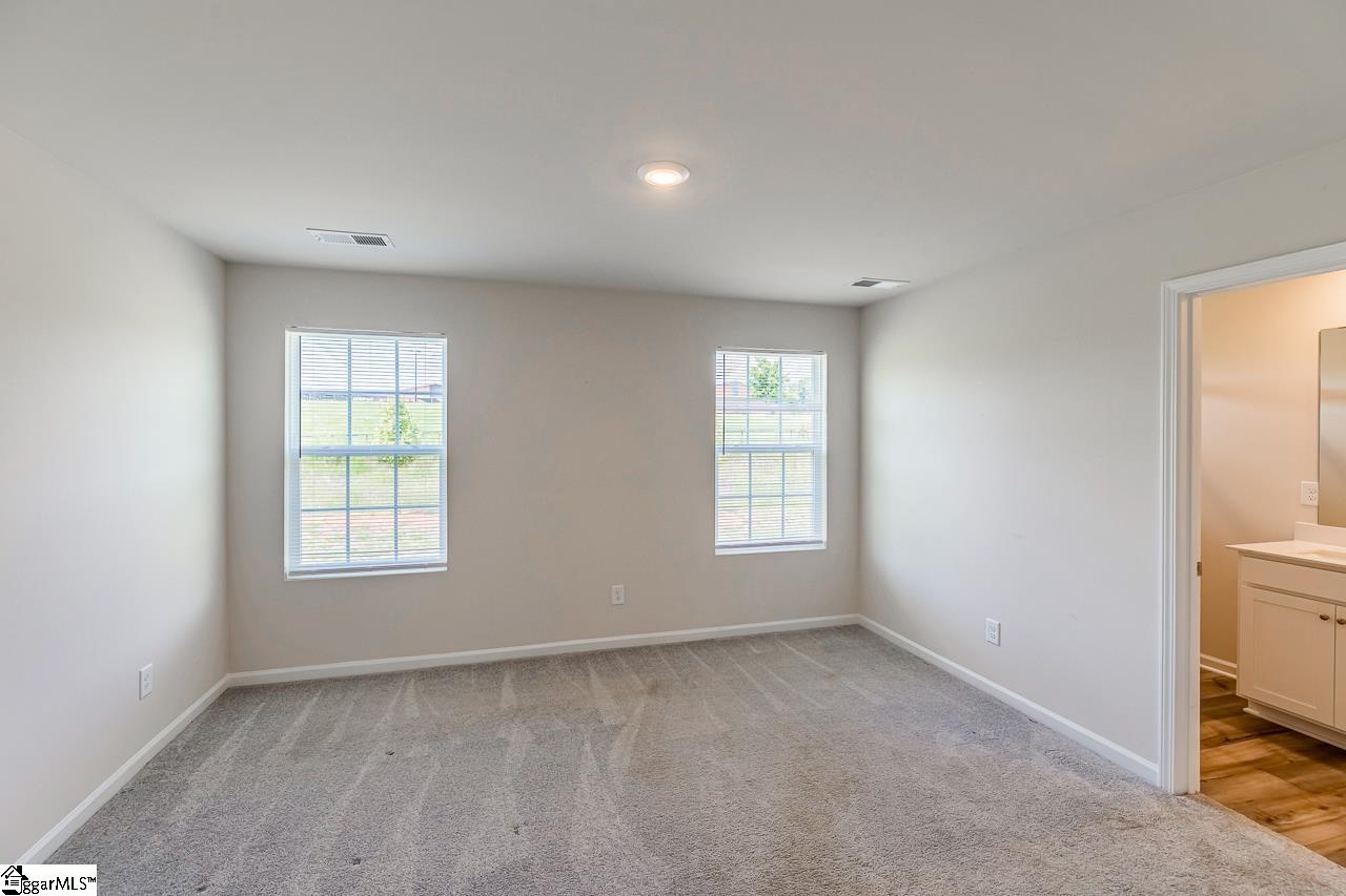 929 Powder Creek Drive Reidville, SC 29375